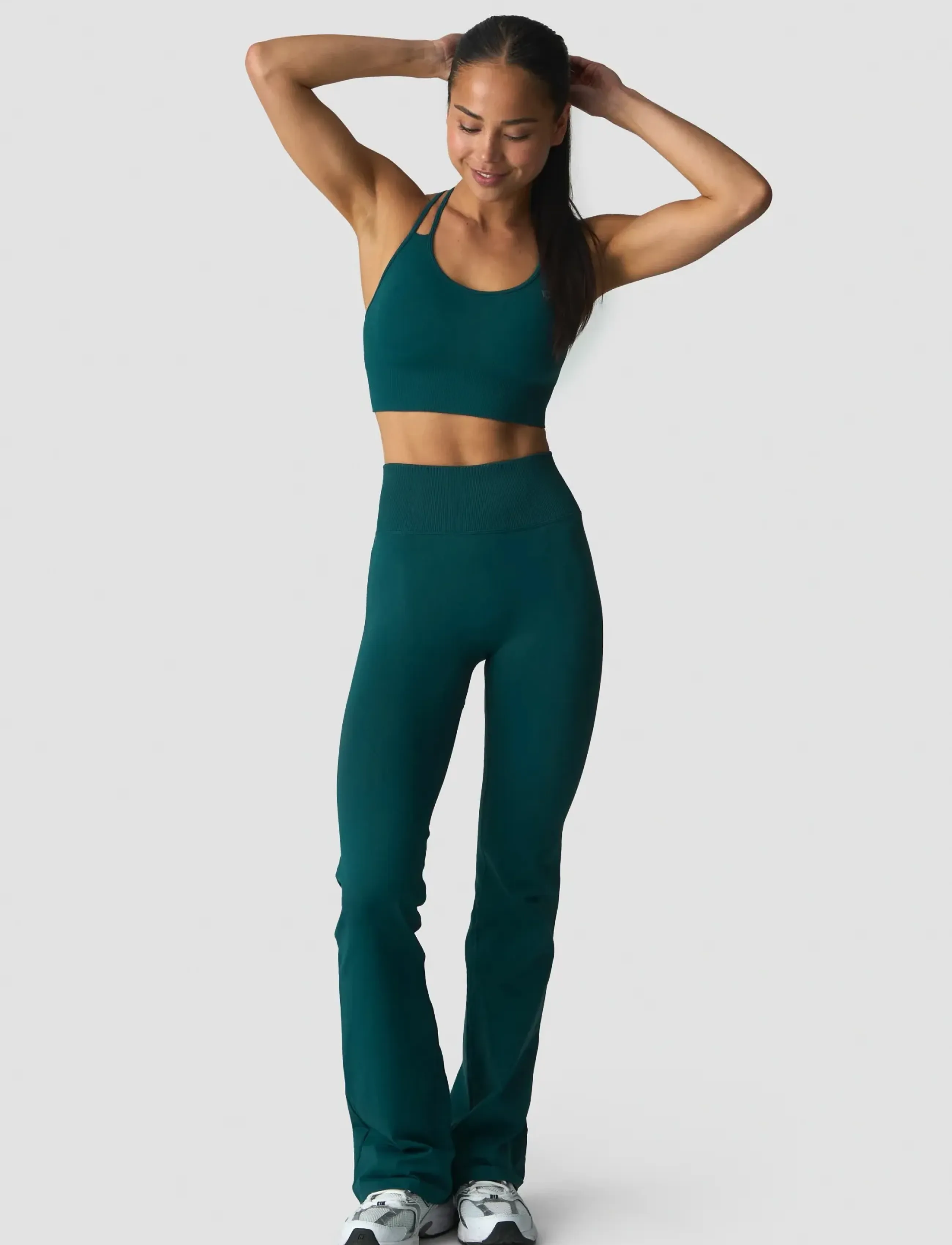 ICANIWILL - Define Seamless Flared Tights W - seamless tights - forest green - 5