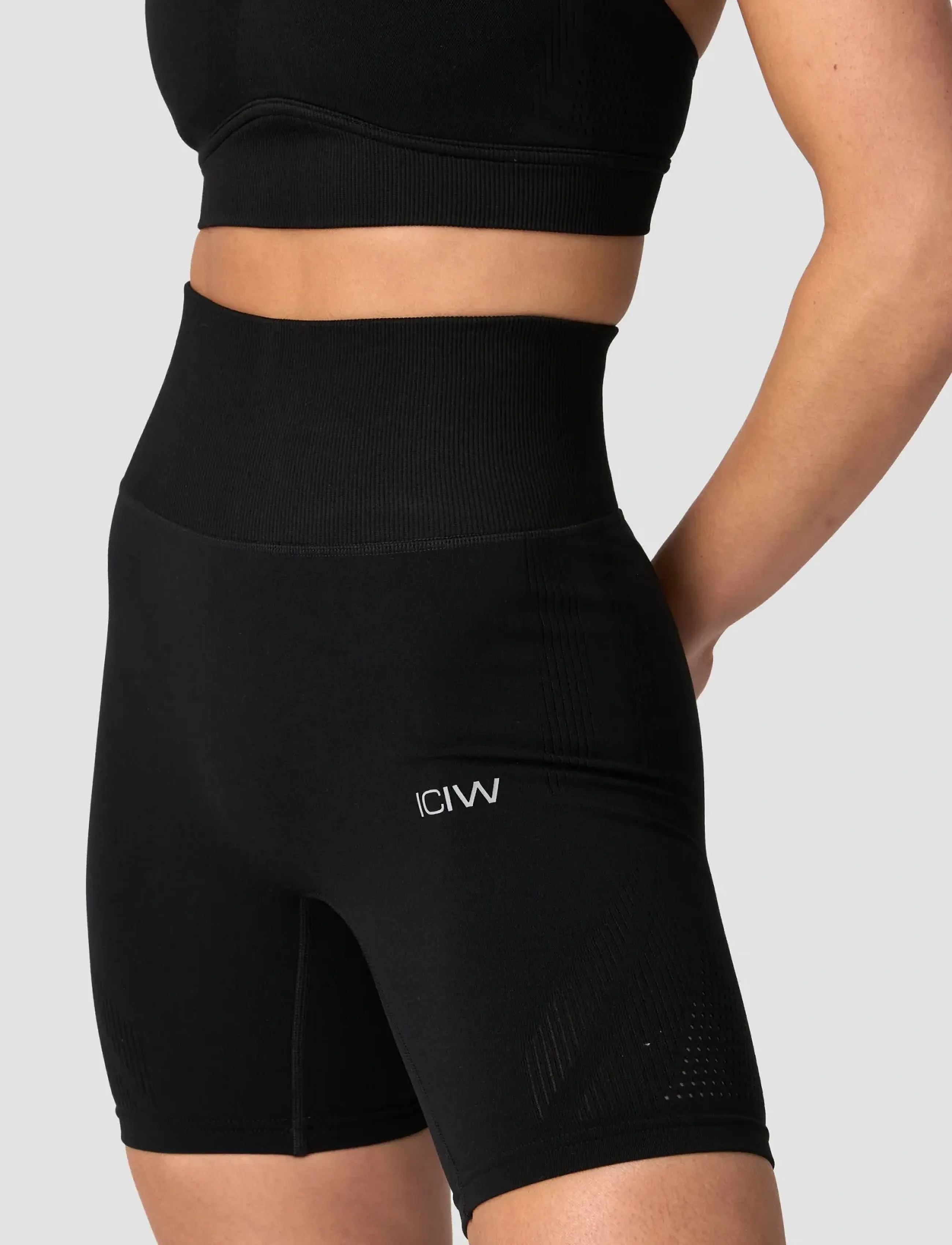 ICANIWILL - Force Warpknit Biker Shorts W - 1/2 længde - black - 5