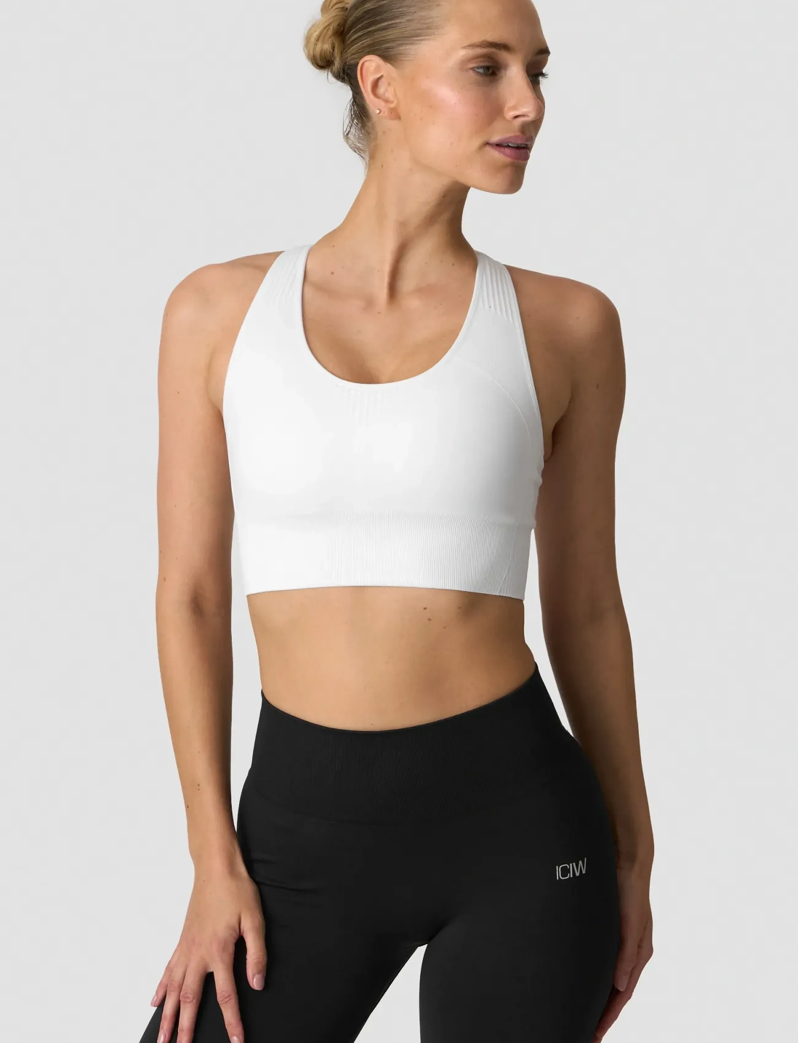 ICANIWILL - Soft Seamless Sports Bra - laveste priser - white - 4