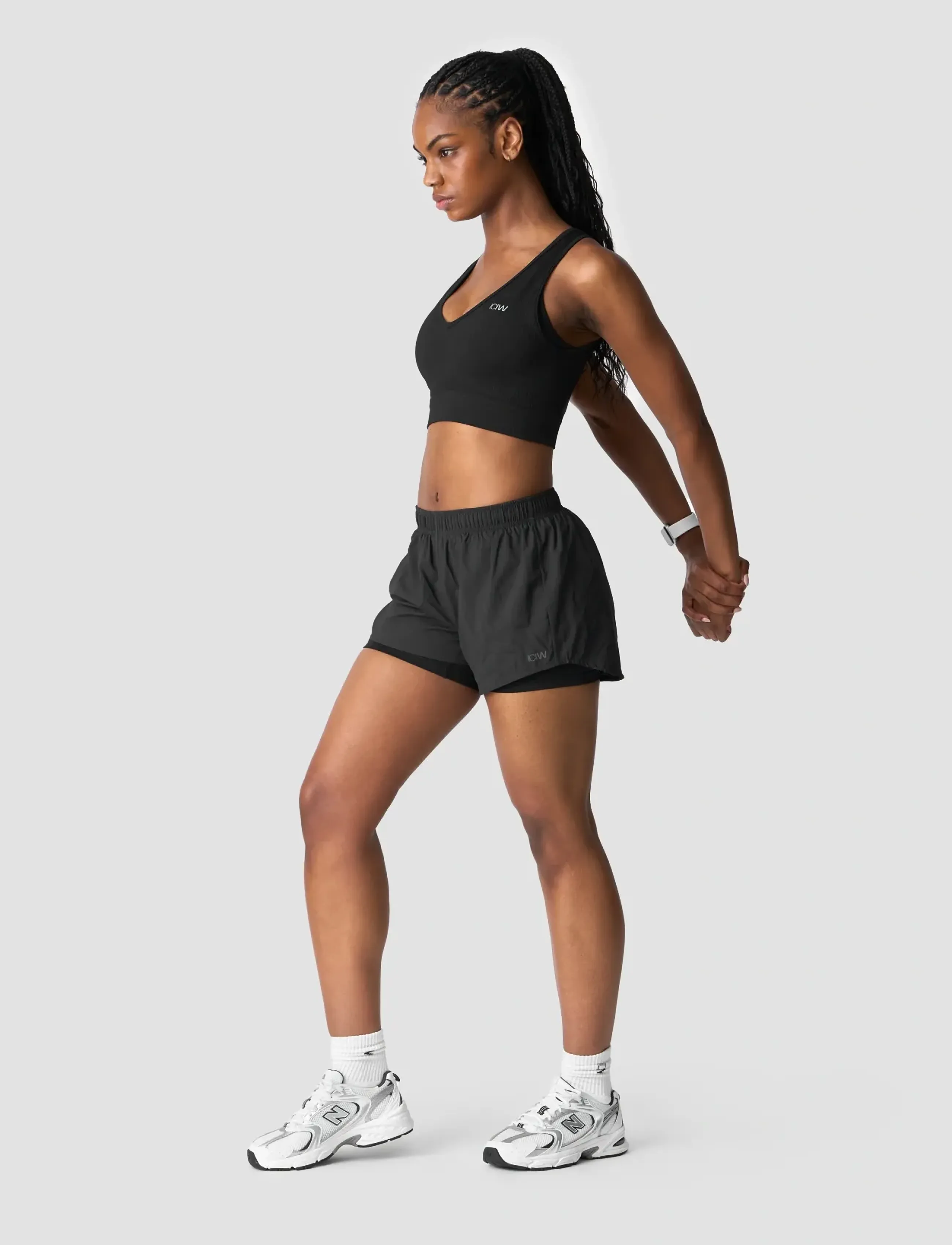 ICANIWILL - Ribbed Define Cropped V-neck Tank W - laveste priser - black - 5