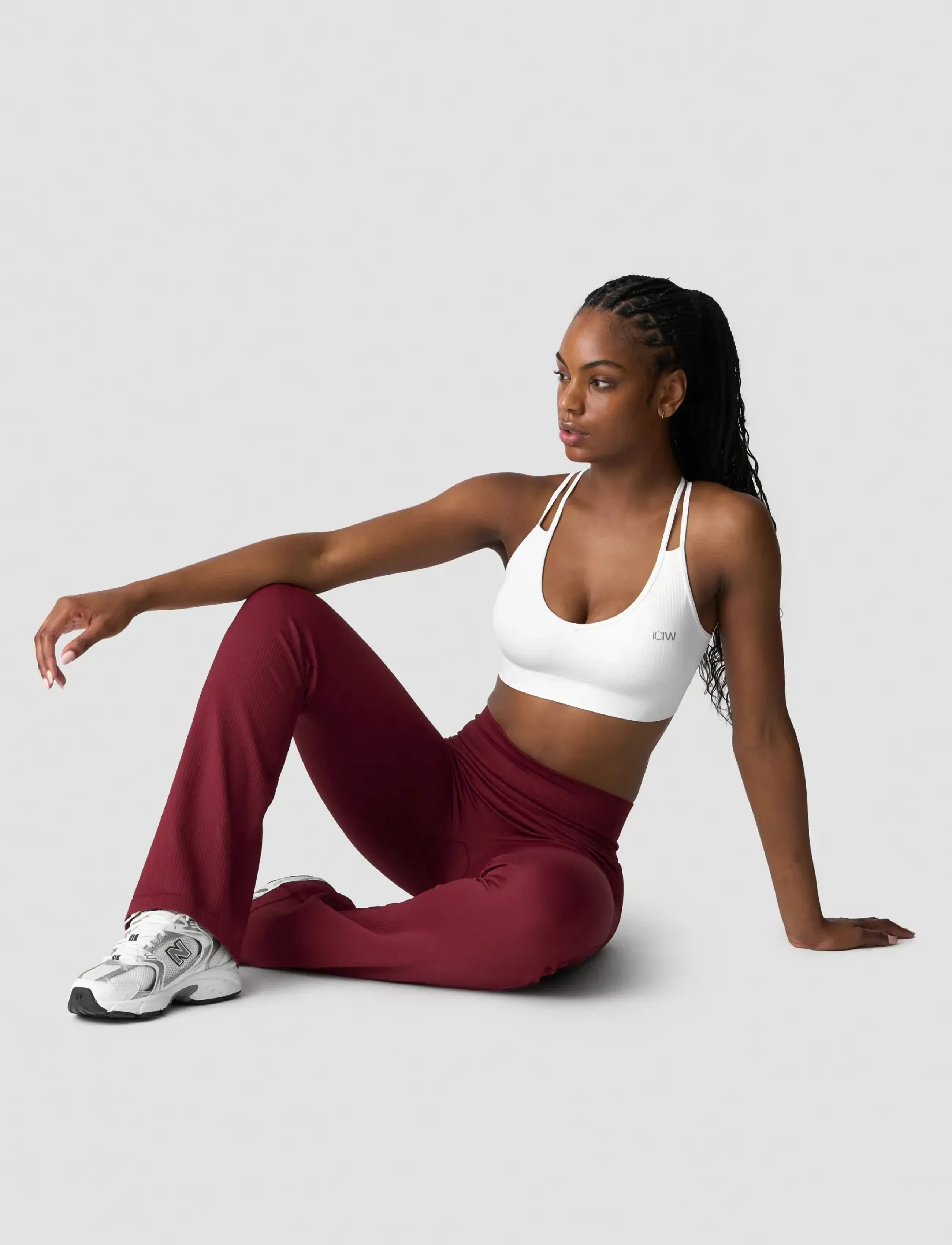 ICANIWILL - Ribbed Define Seamless Flared Tights - volle länge - burgundy - 5