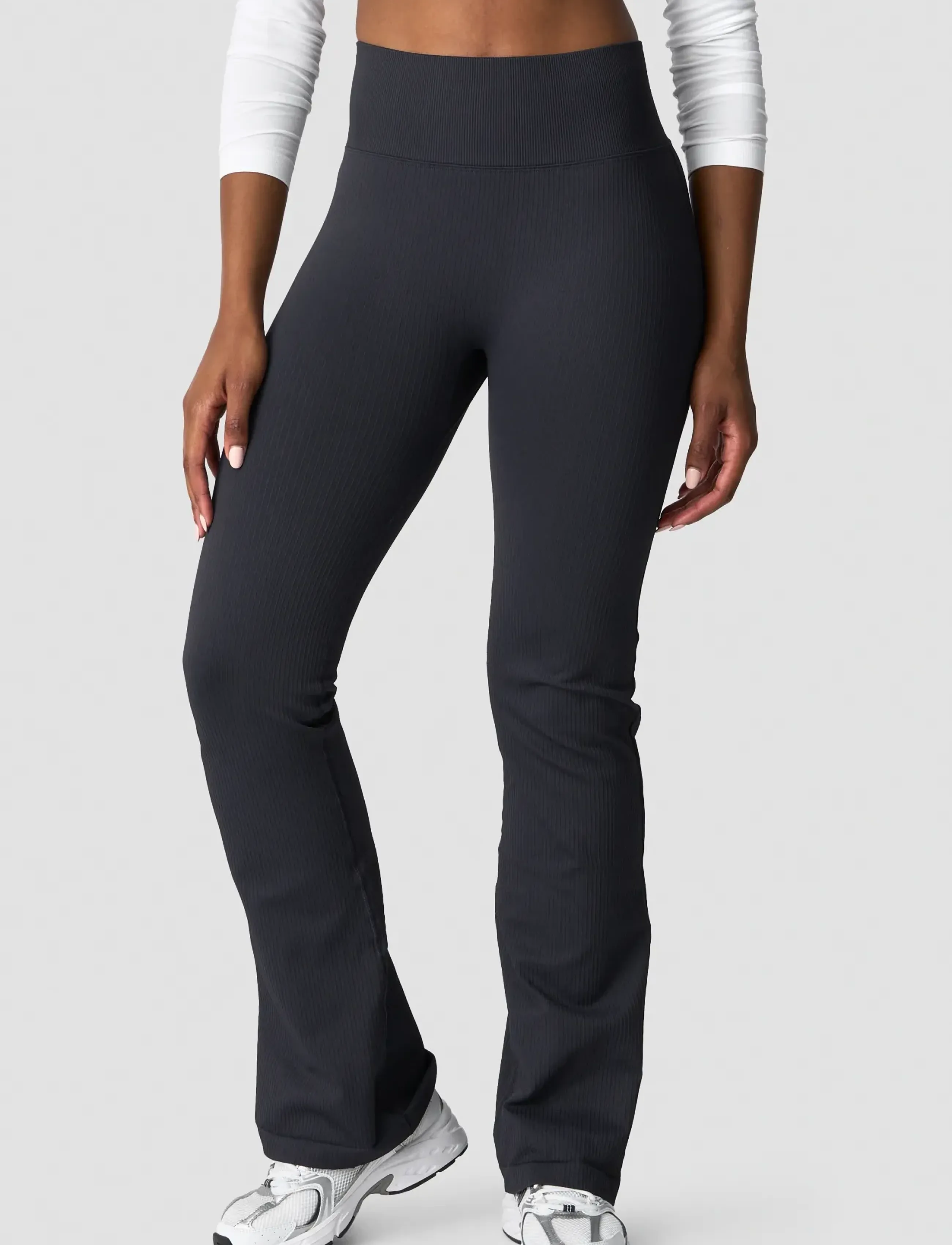 ICANIWILL - Ribbed Define Seamless Flared Tights - volle länge - dusty black - 4