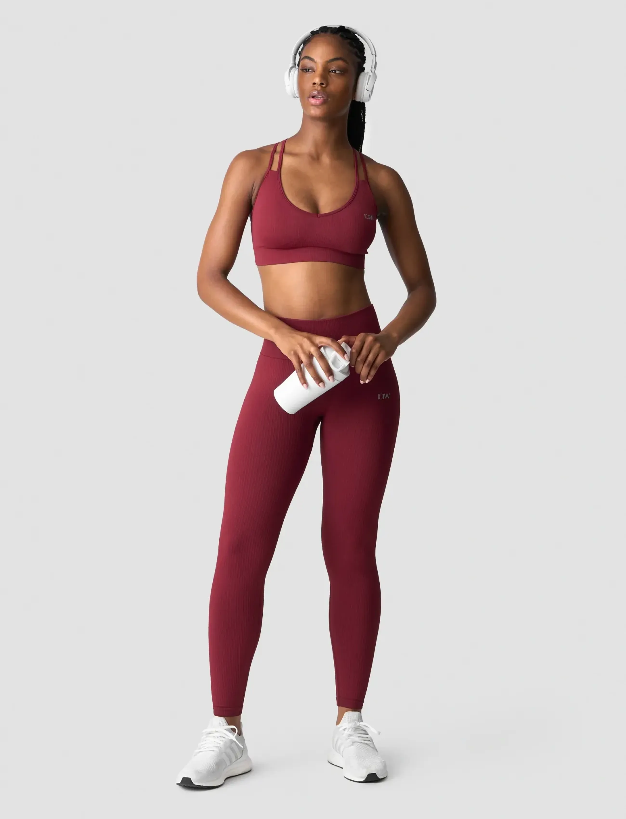 ICANIWILL - Ribbed Define V-neck Sports Bra - burgundy - 5