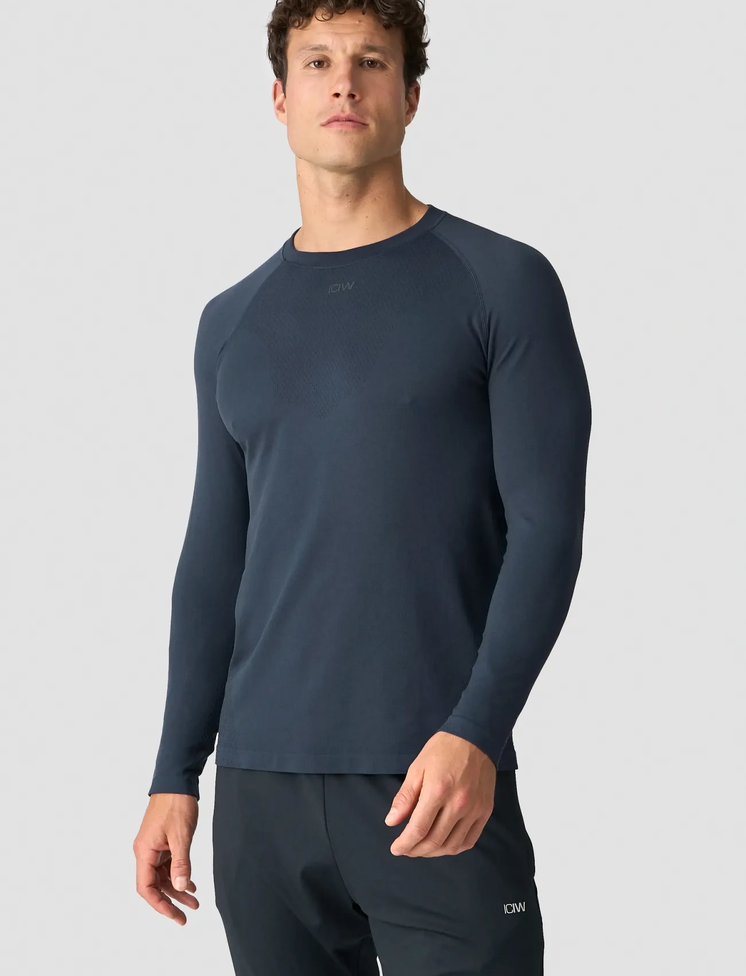 ICANIWILL - Stride Seamless Longsleeve Men - laveste priser - dusty navy - 3