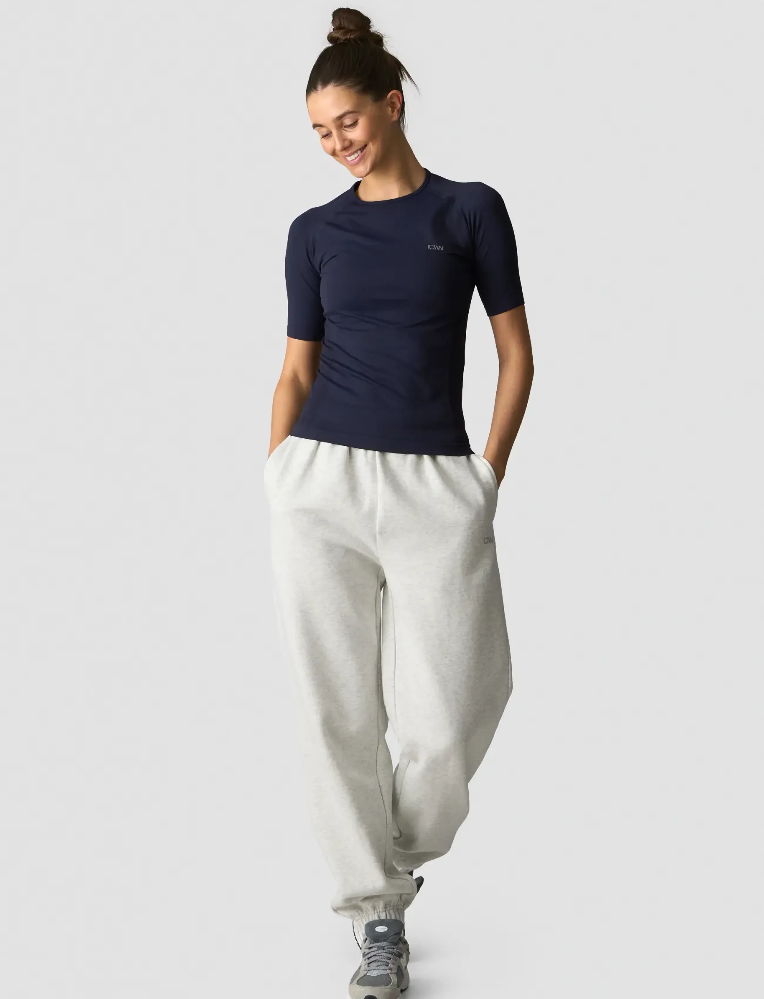 ICANIWILL - Define Seamless Mid Sleeve T-shirt W - t-shirts - navy - 5