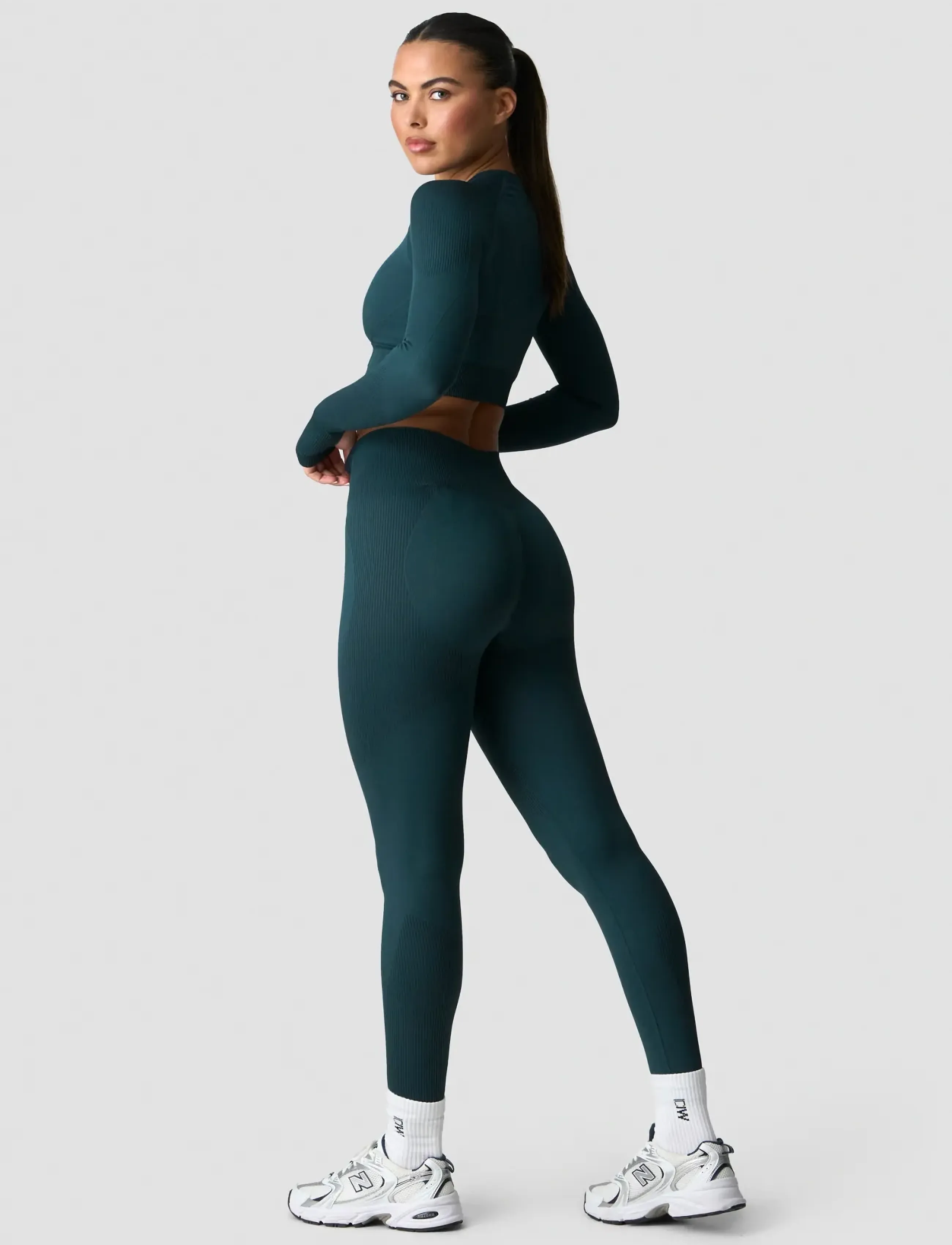 ICANIWILL - Sculpt Seamless Long Sleeve W - crop tops - dark dusty teal - 5