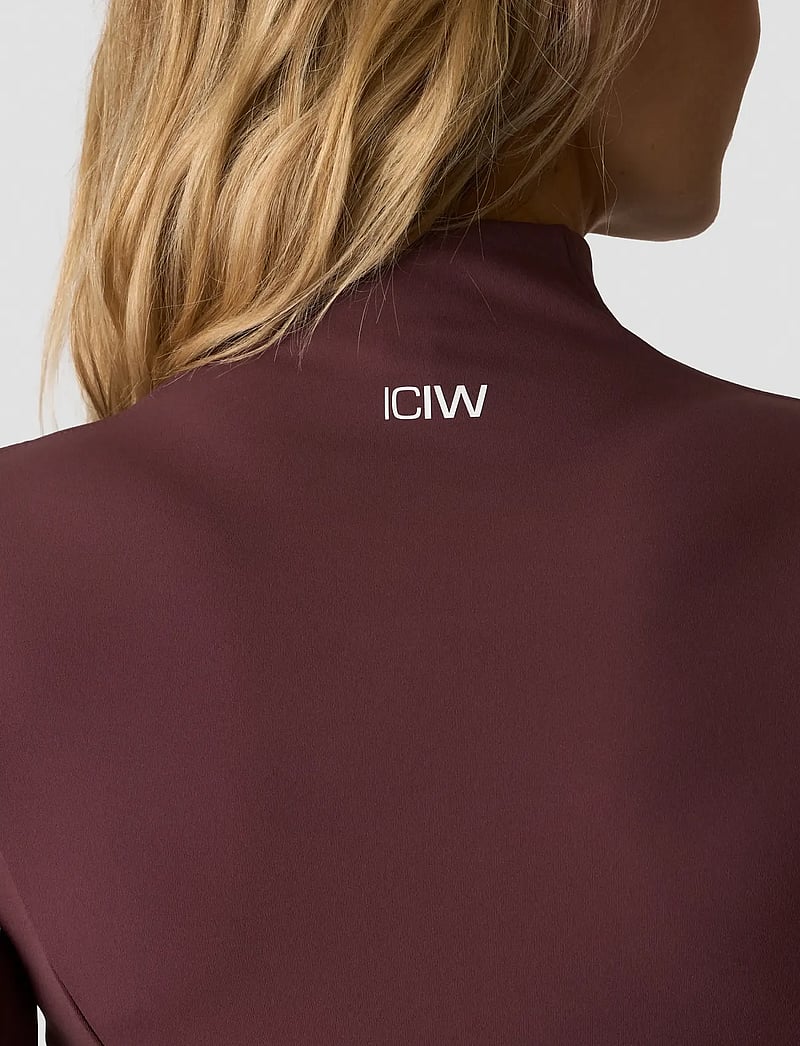 ICANIWILL - Nimble 1/2 Zip Long Sleeve W - overdele - dull berry red - 5