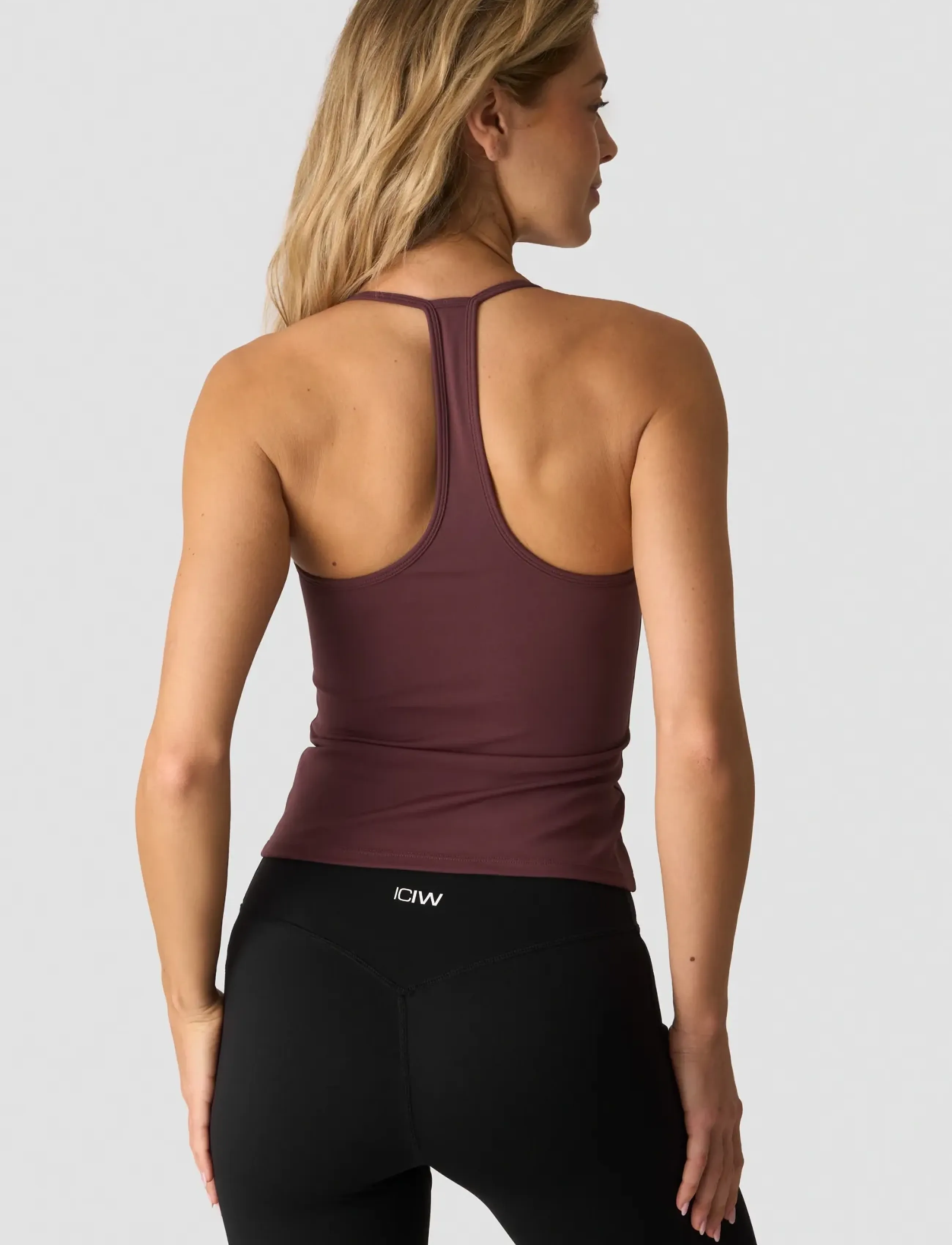 ICANIWILL - Nimble Strappy Tank Top W - hlýrabolir - dull berry red - 3