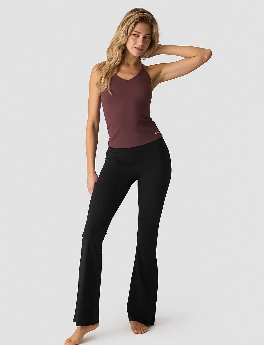 ICANIWILL - Nimble Strappy Tank Top W - hlýrabolir - dull berry red - 5