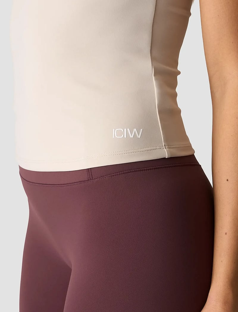 ICANIWILL - Nimble Strappy Tank Top W - berankoviai marškinėliai - stone grey - 4