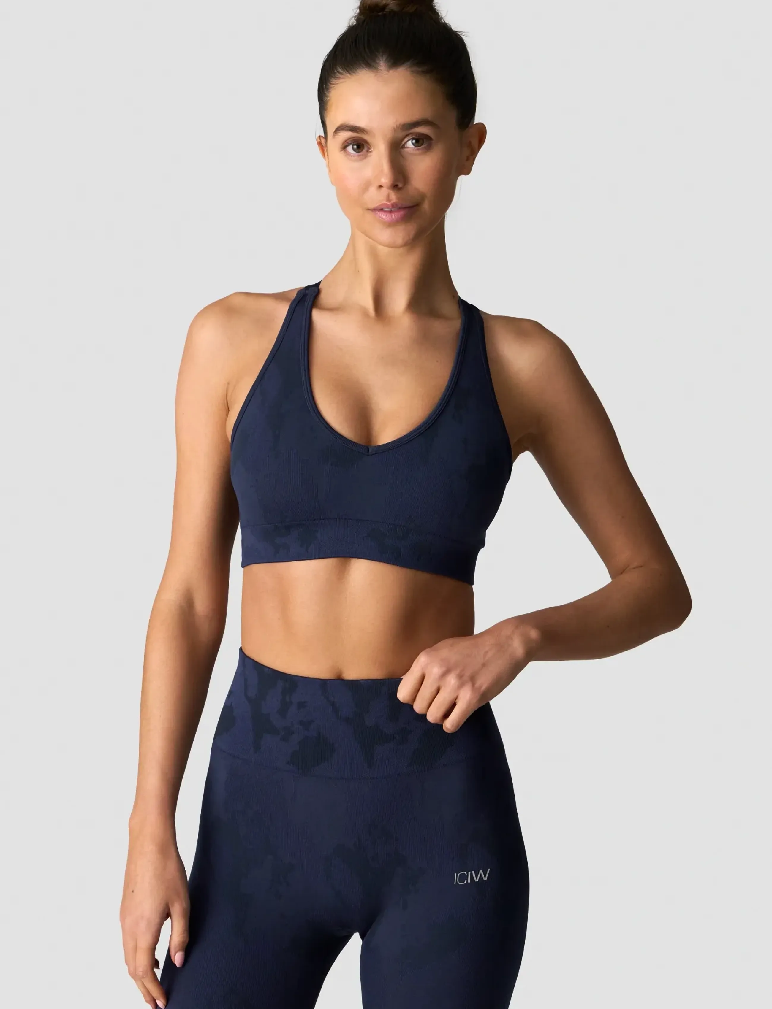 ICANIWILL - Camo Seamless V-neck Sports bra-Navy Camo-XXL - die niedrigsten preise - navy camo - 0