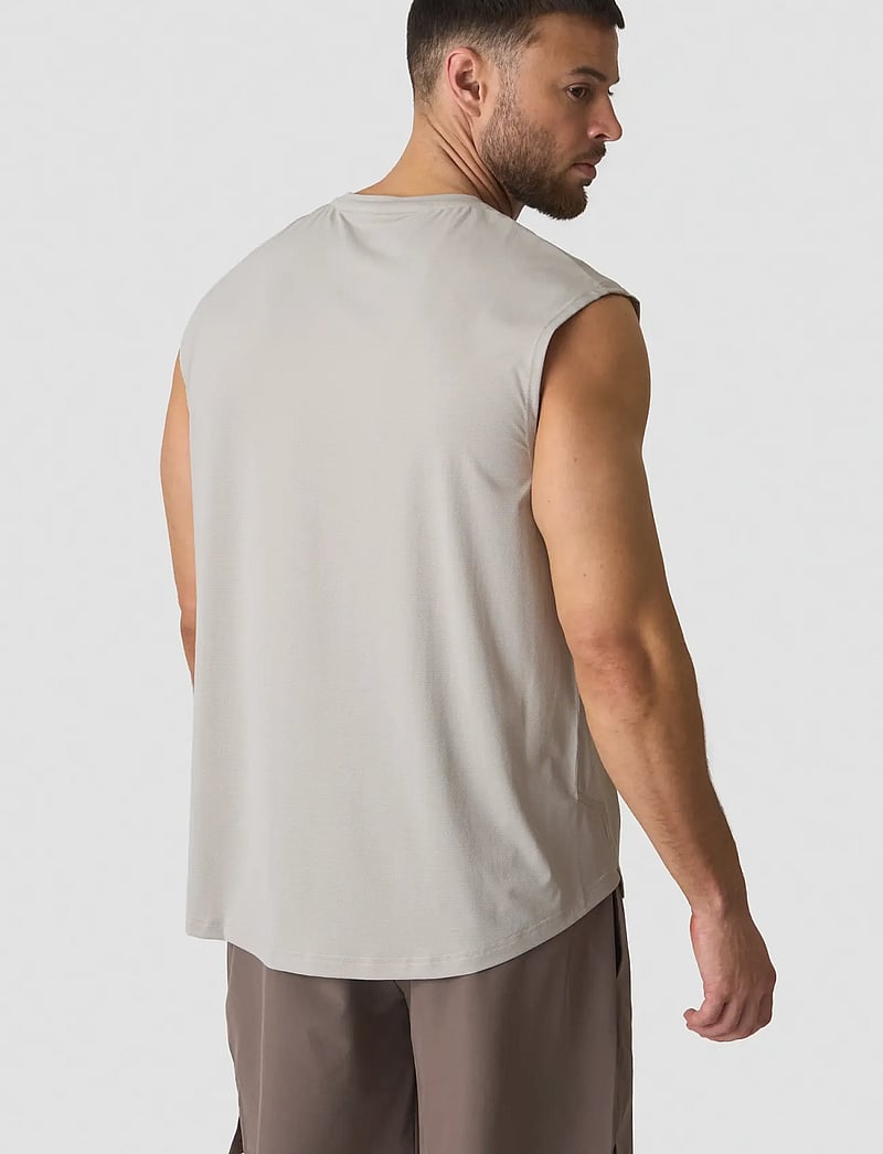 ICANIWILL - Stride Sleeveless T-shirt M - tank tops - cloudy grey - 3