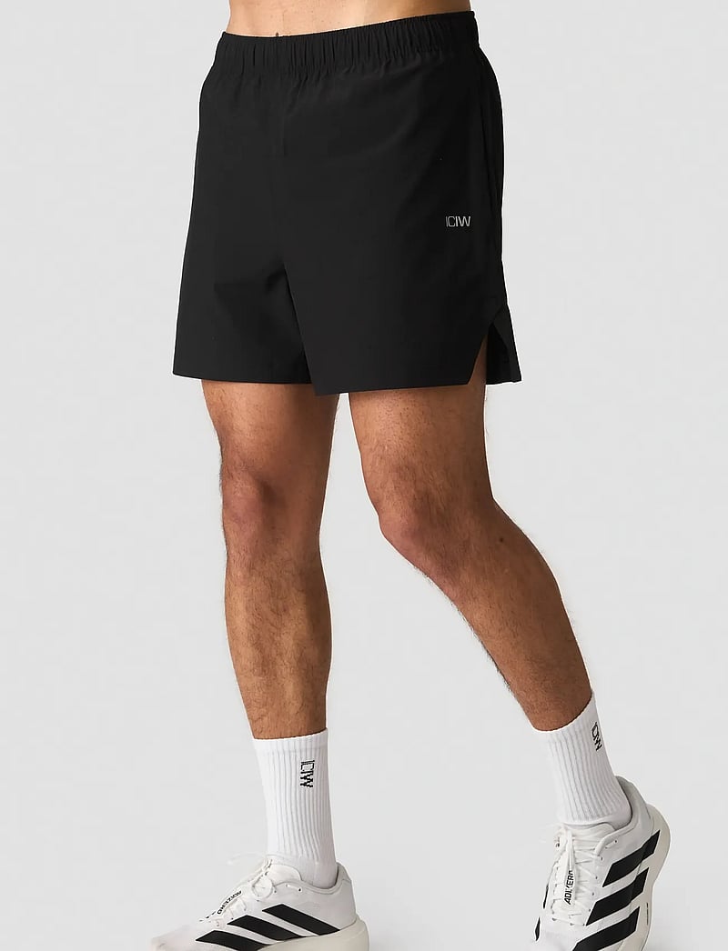 ICANIWILL - Essential Cardio 5'' Shorts M - trainingsshorts - black - 0