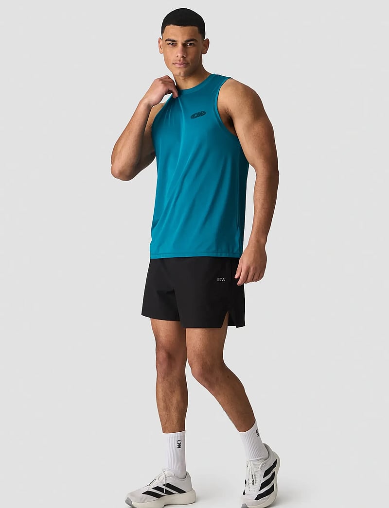 ICANIWILL - Essential Cardio 5'' Shorts M - trainingsshorts - black - 5