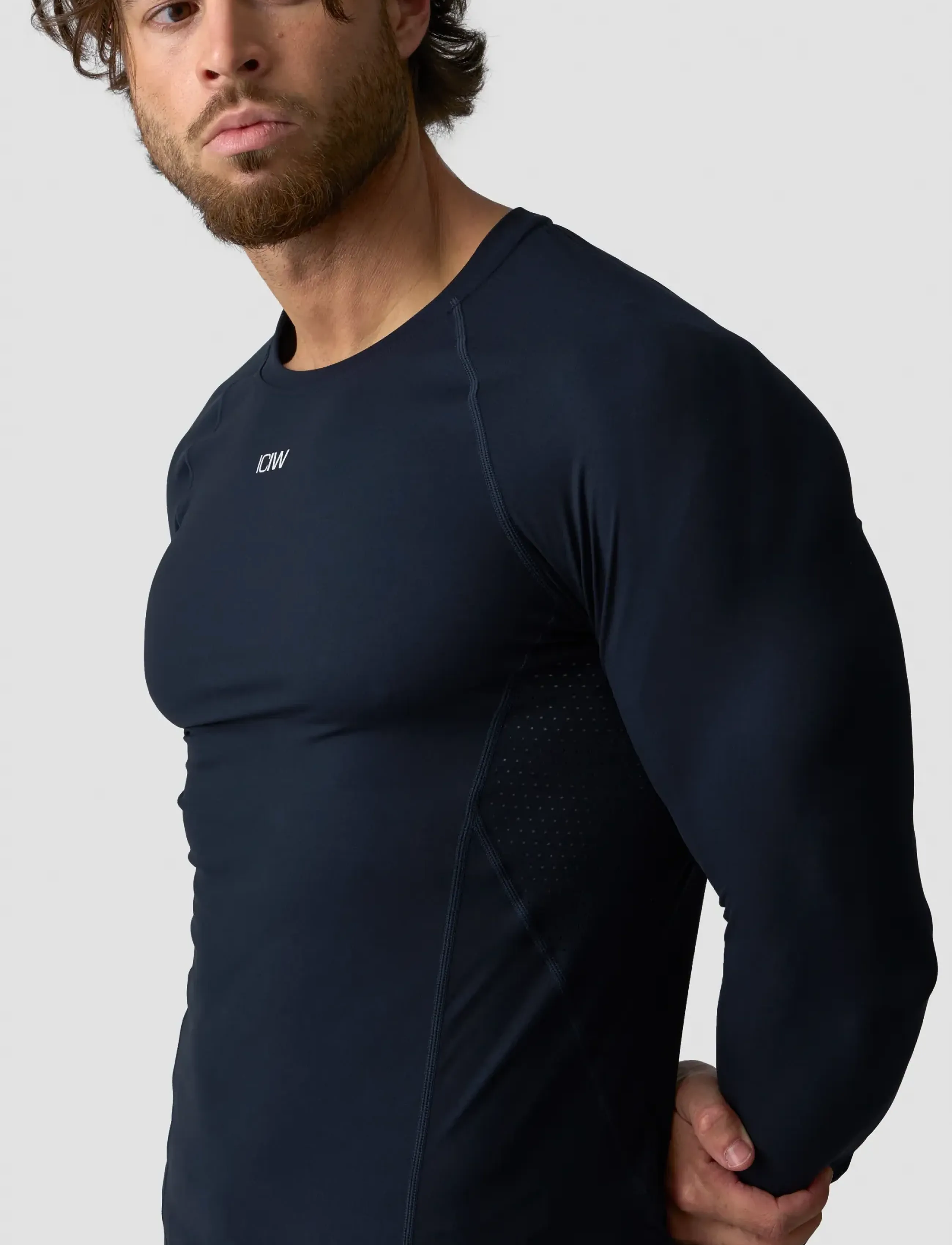 ICANIWILL - Ignite Muscle Fit Long Sleeve M - aluskihina kantavad alussärgid - navy - 0