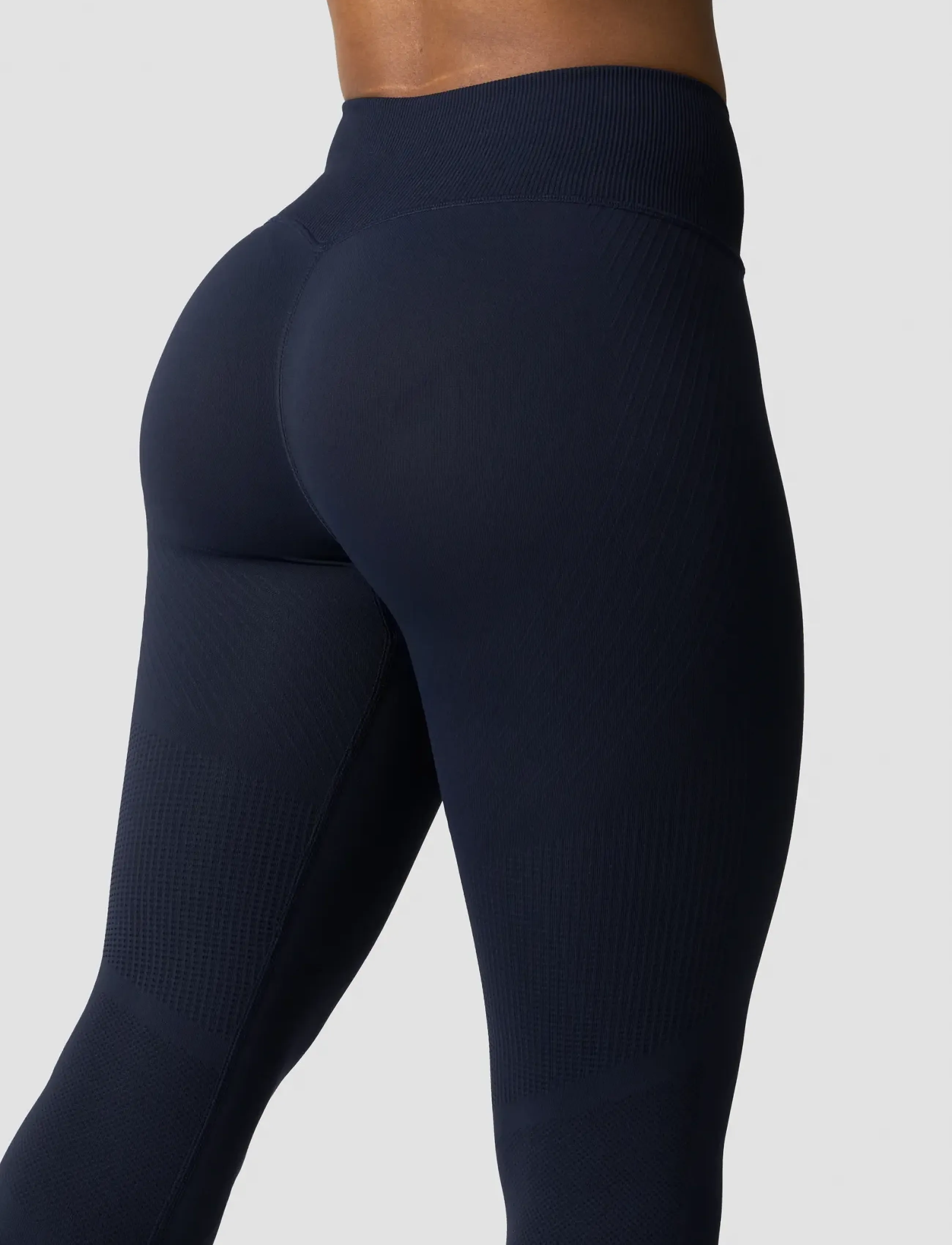 ICANIWILL - Ignite Seamless V-waist Tights W - seamless tights - navy - 5