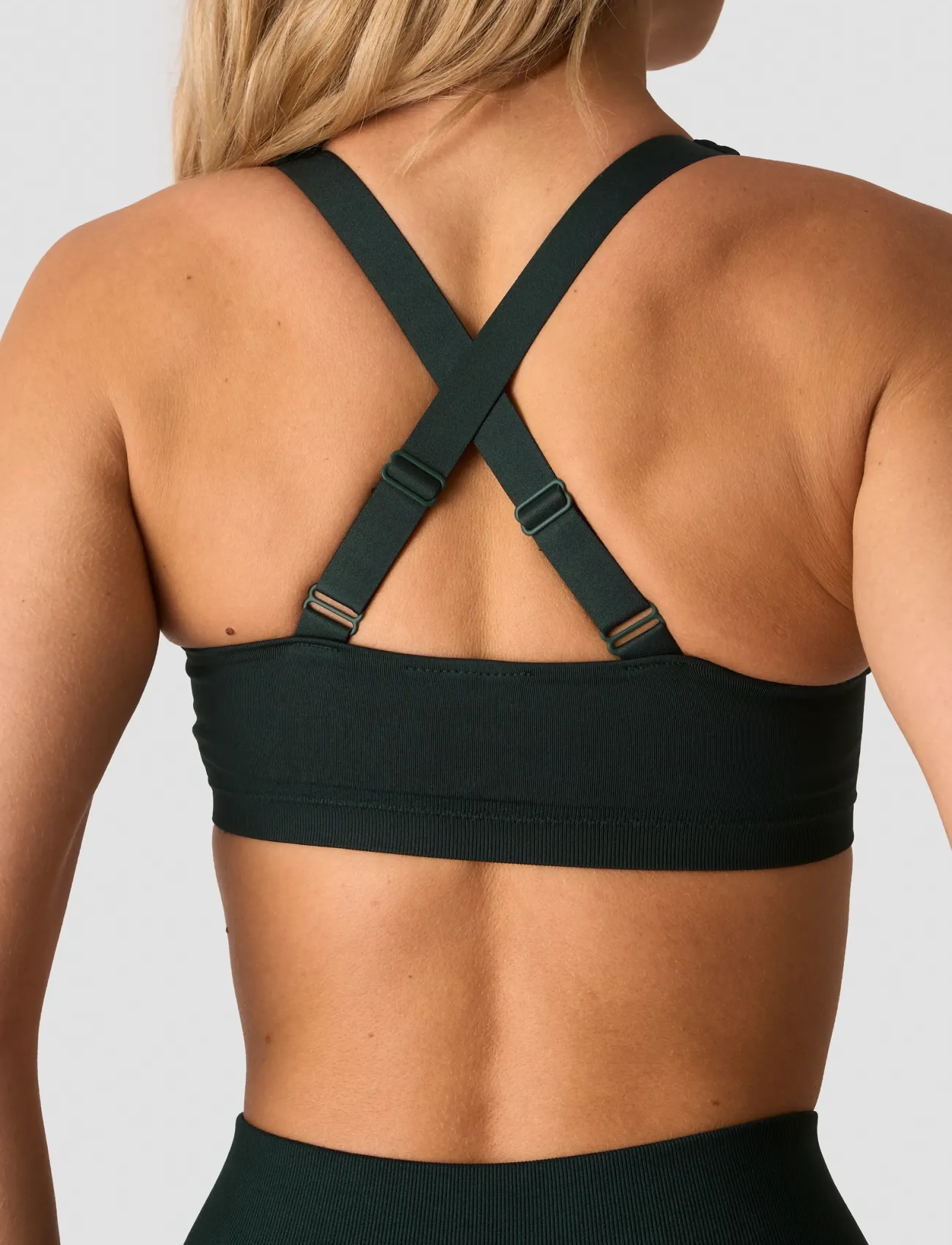 ICANIWILL - Smooth Seamless Sports Bra - sportbeha's: leichter halt - wet green - 4