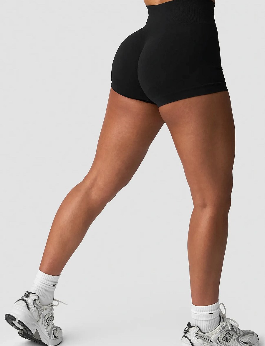 ICANIWILL - Smooth Seamless Shorts W - 1/2 længde - black - 3
