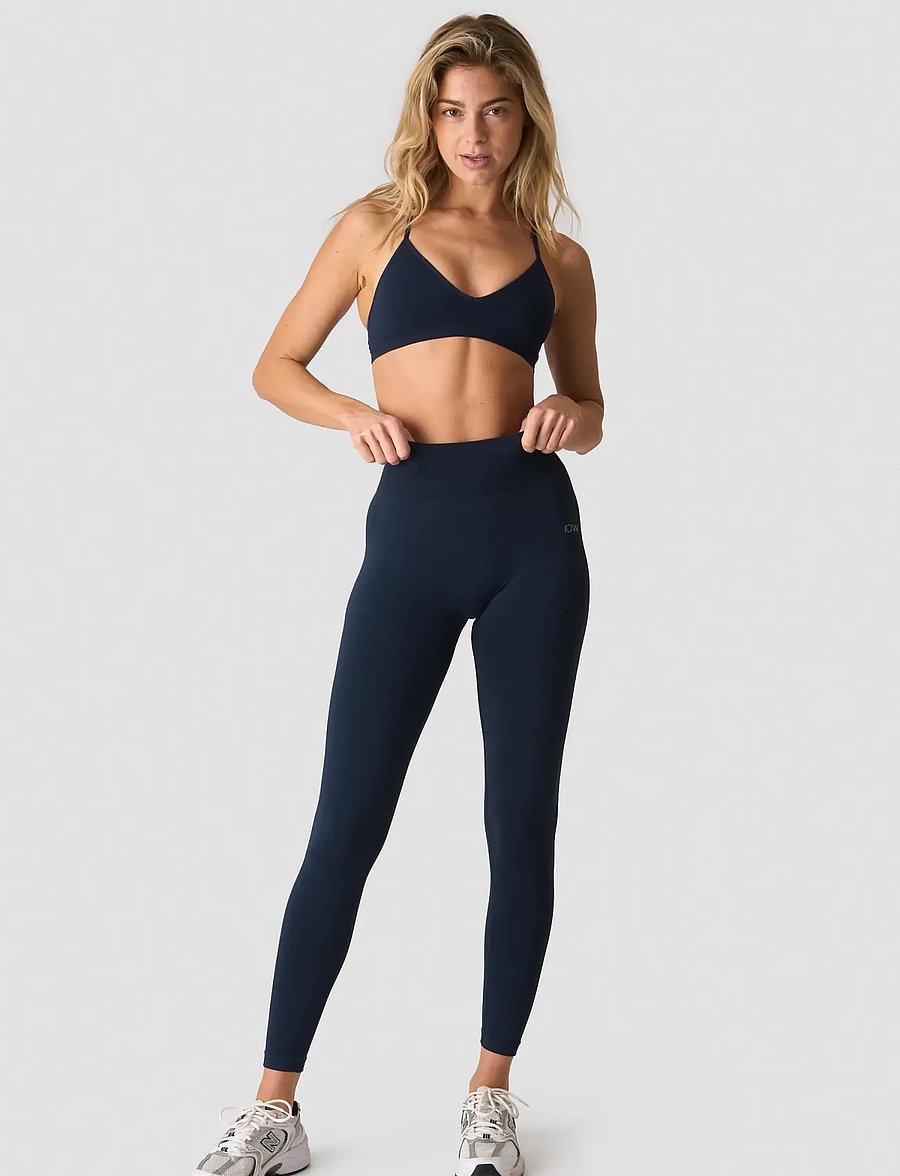 ICANIWILL - Smooth Seamless Strappy Sports Bra W - lengvai prilaikančios - midnight blue - 4