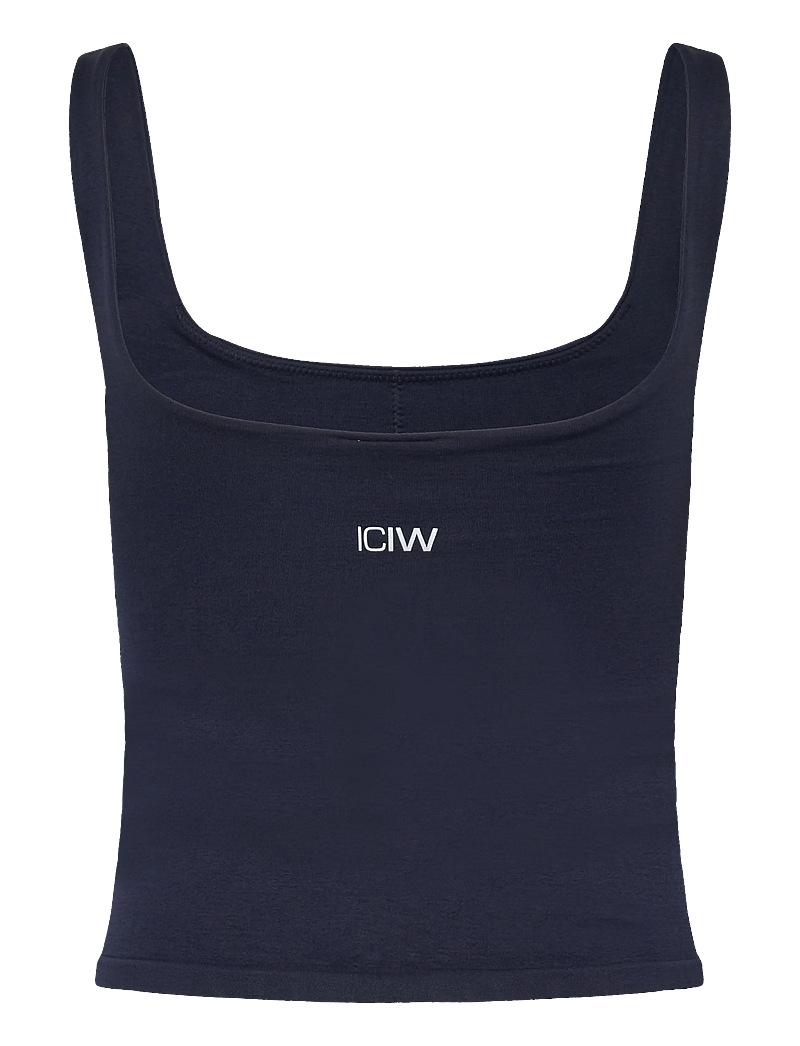 ICANIWILL - Smooth Seamless 2-in-1 Tank - tanktops - midnight blue - 2
