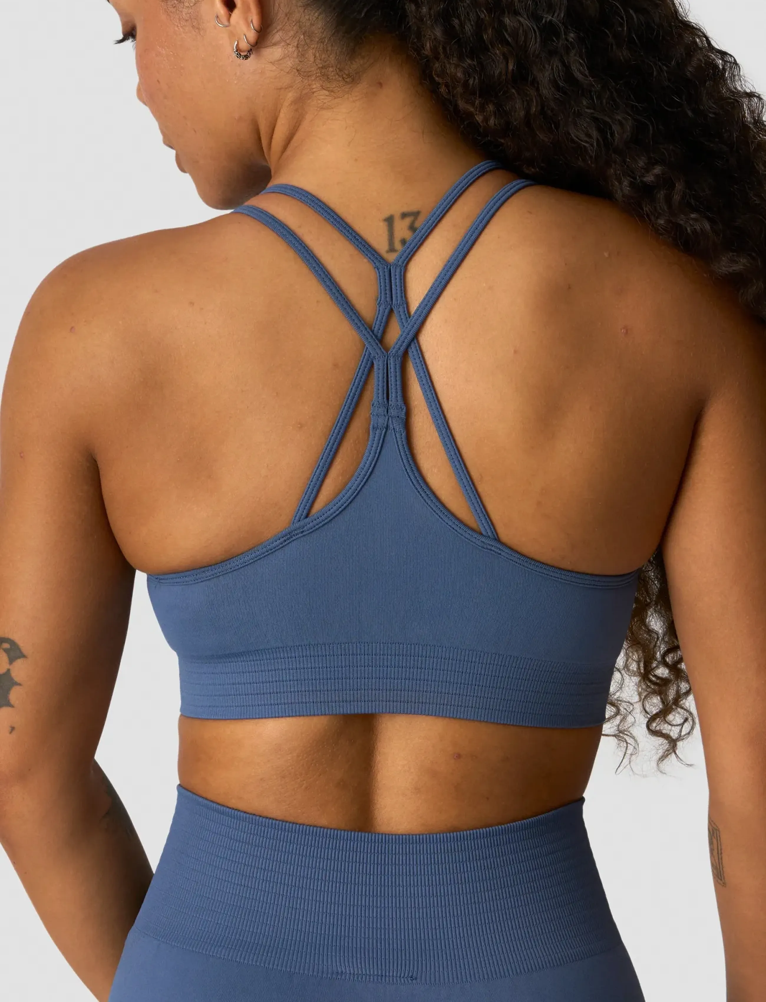 ICANIWILL - Define Seamless V-neck Sports Bra - dusty twilight blue - 3