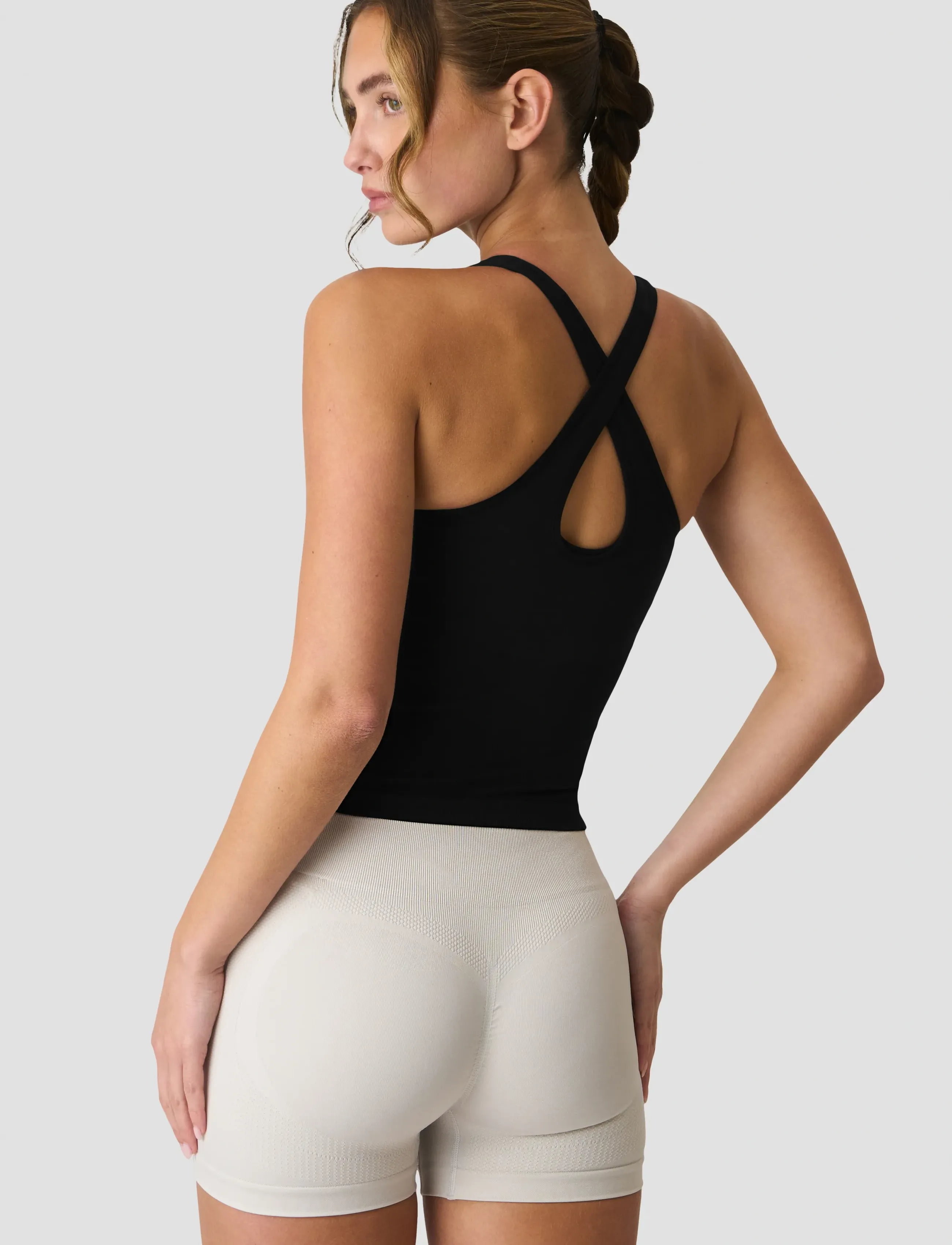 ICANIWILL - Sculpt Seamless V-neck Tank W - tanktops - black - 3