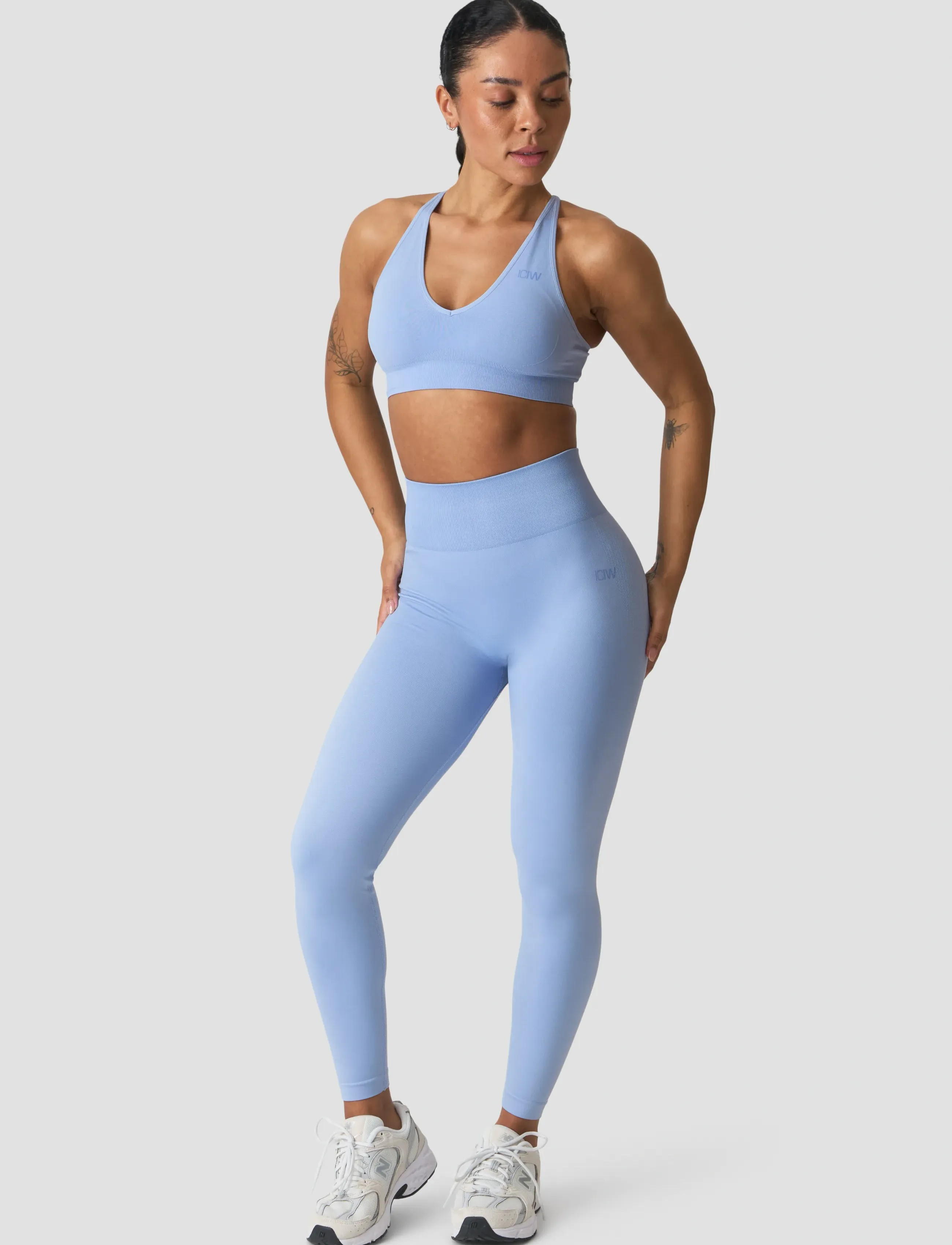 ICANIWILL Sculpt Seamless V-Neck Sports Bra sport bh dam – bild 5