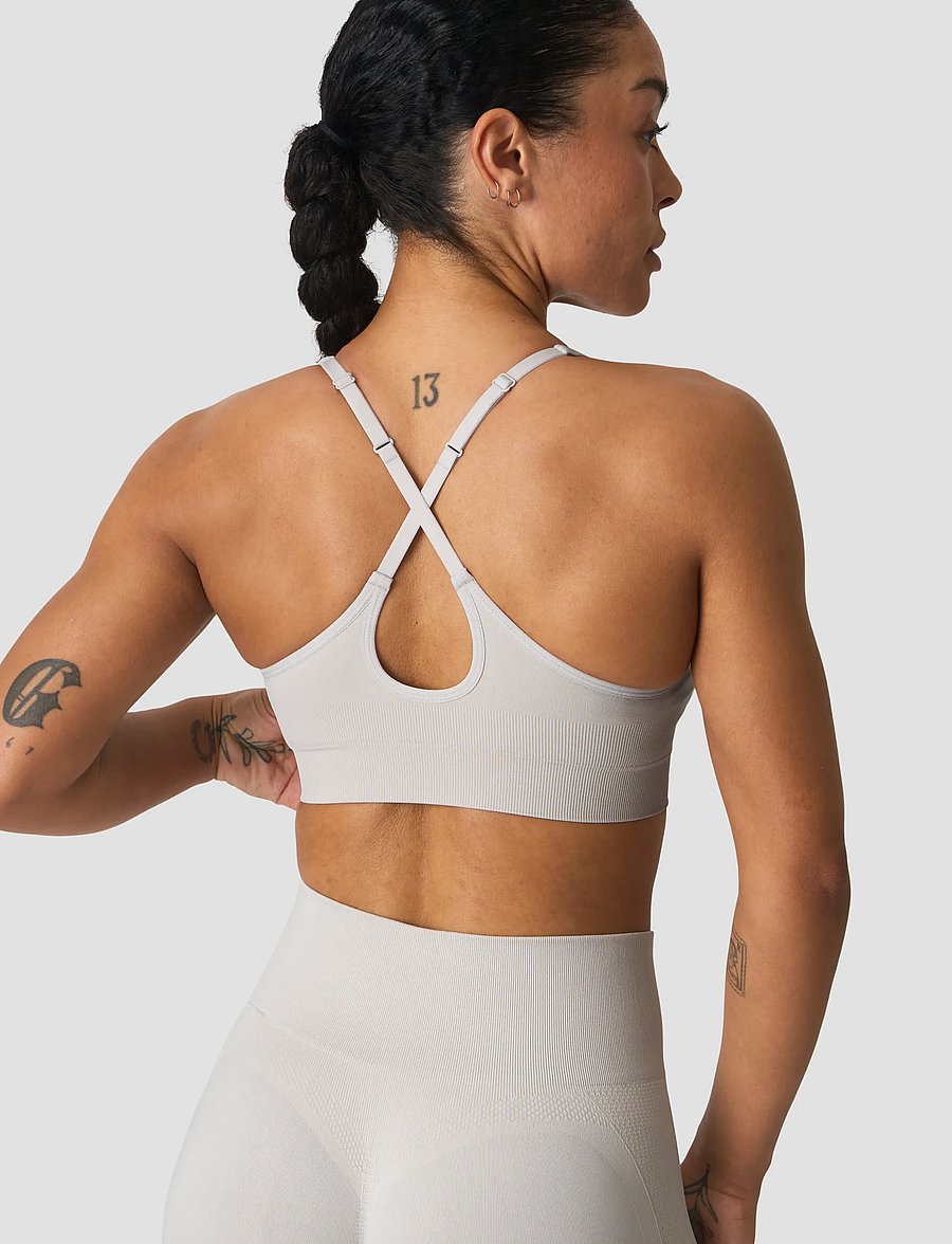 ICANIWILL - Sculpt Seamless V-neck Sports Bra - sport brjóstahaldarar - light dusty beige - 3