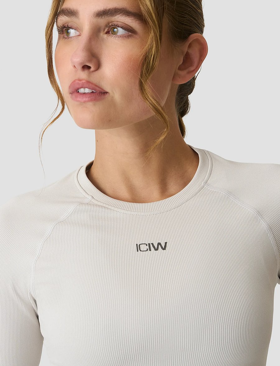 ICANIWILL - Sculpt Seamless Ribbed LS W - pikkade varrukatega alussärgid - light dusty beige - 4