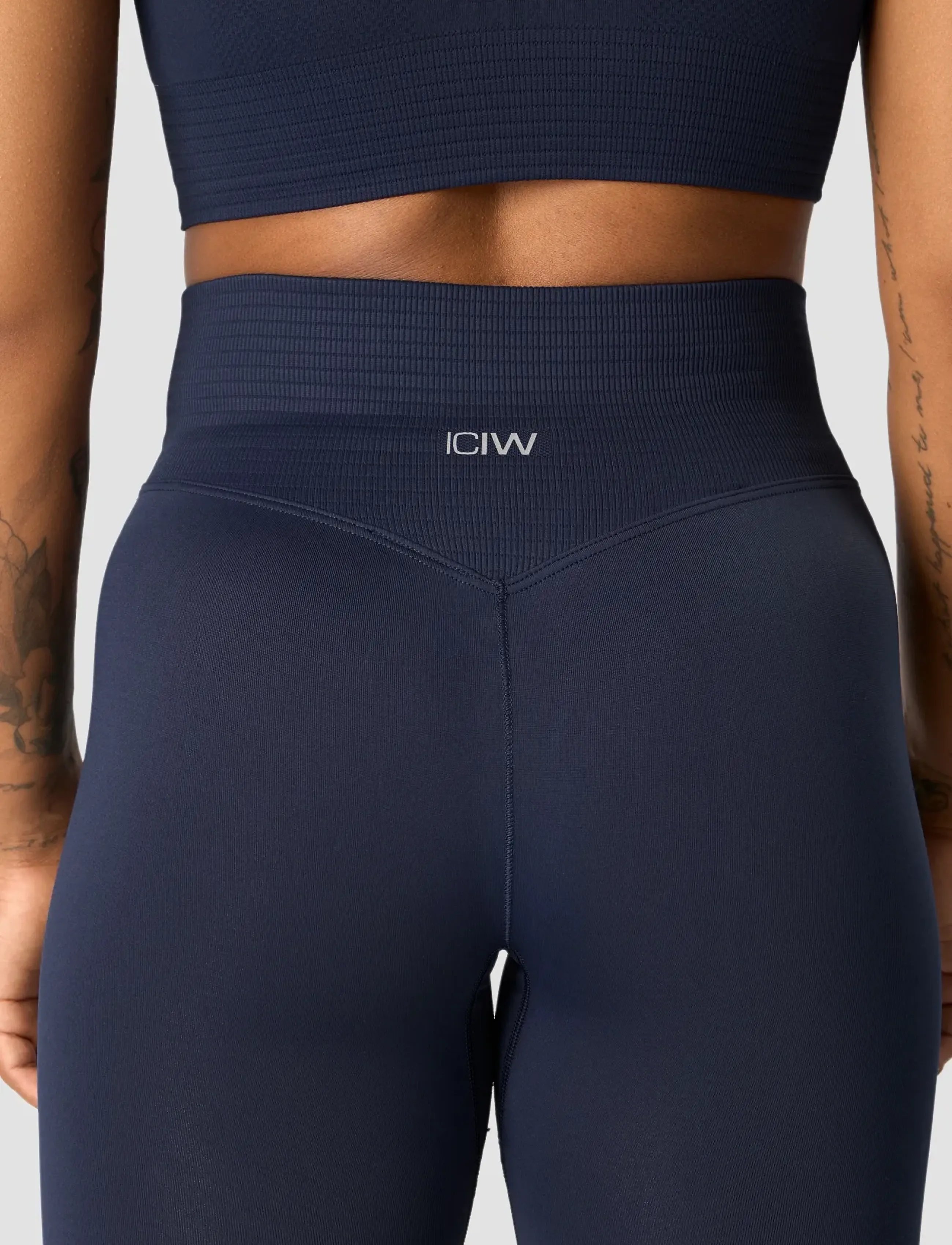 ICANIWILL - Define Seamless V-shape Tights - täispikkus - navy - 4
