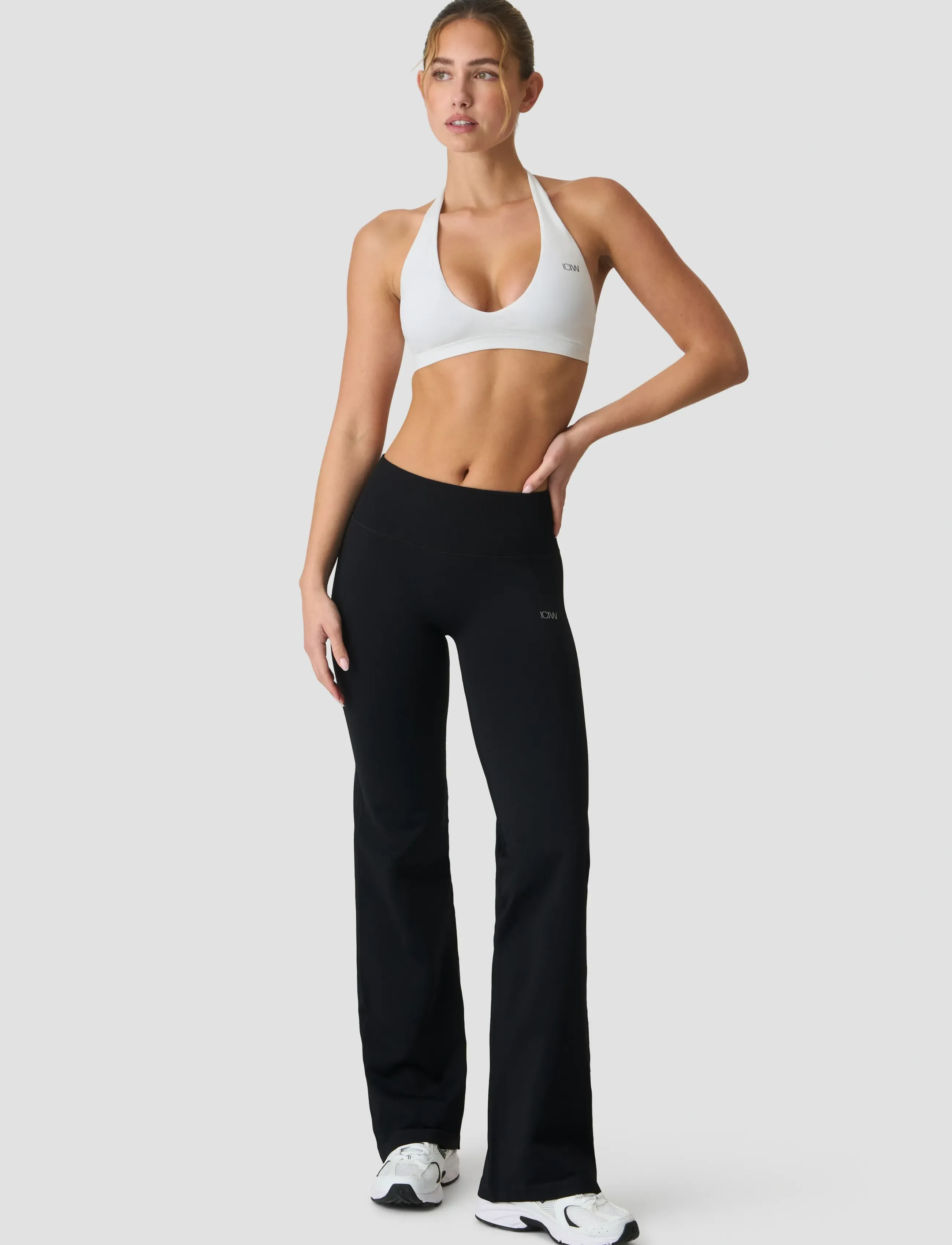 ICANIWILL - Define Seamless Halter Sports Bra W - sport-bhs - white snow - 4