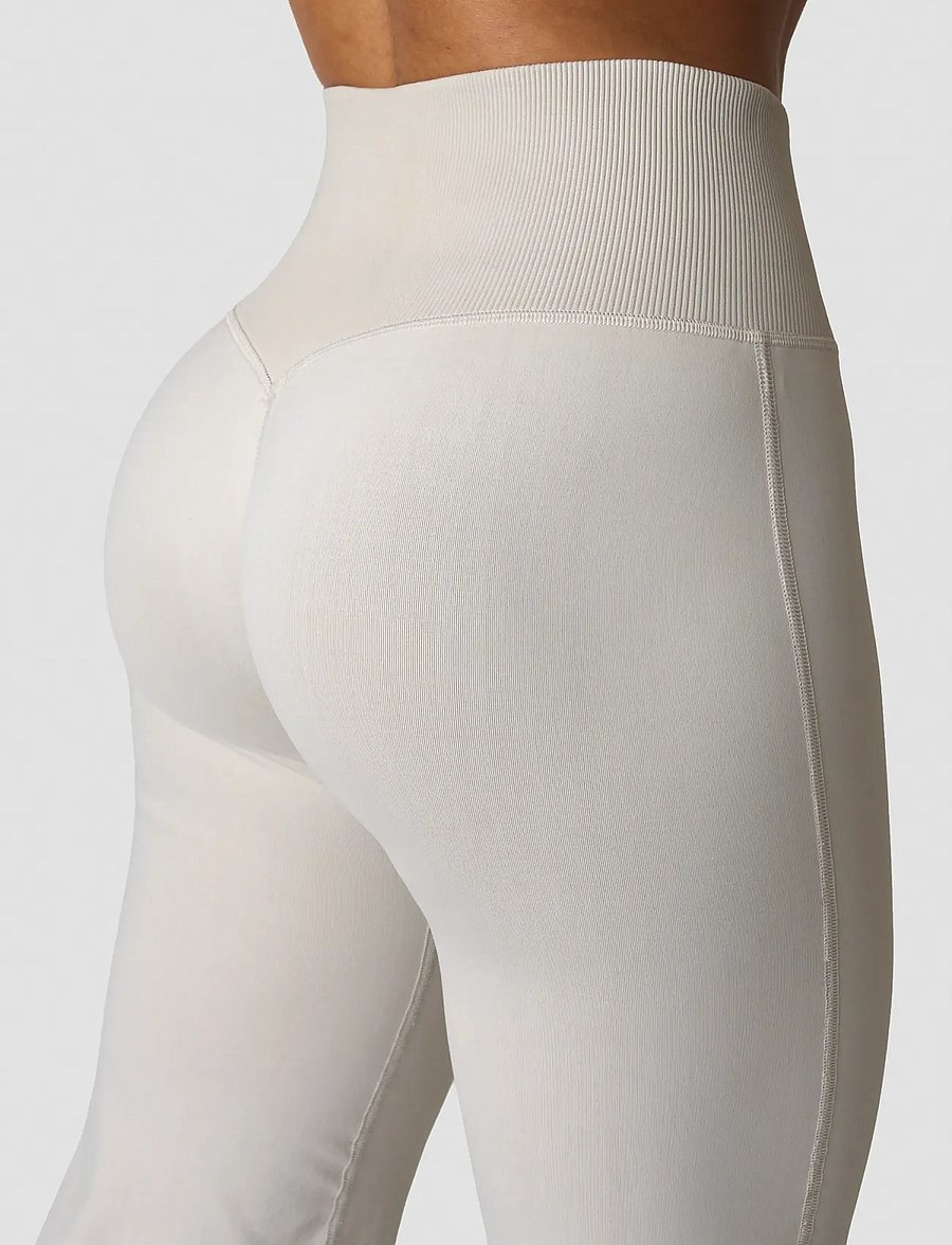ICANIWILL - Define Seamless Straight Pants W - joggingbukser - light dusty beige - 4