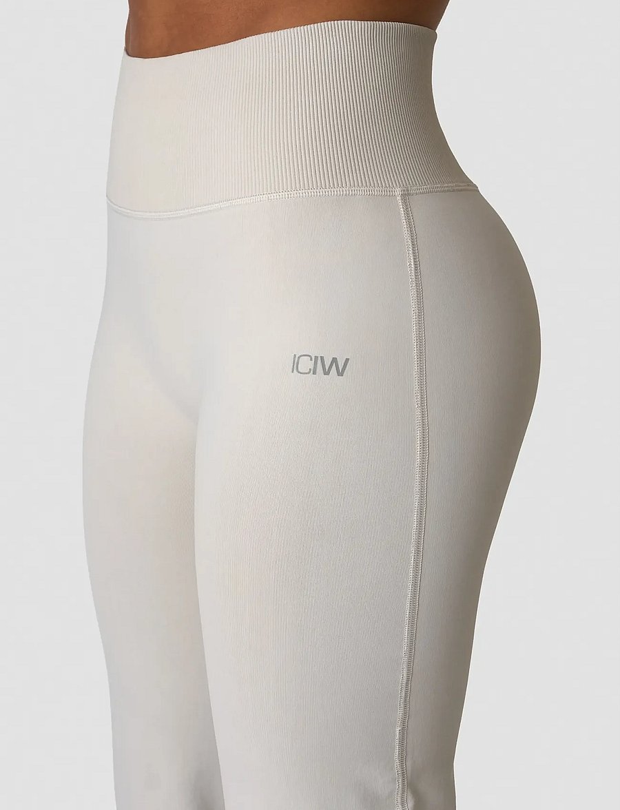 ICANIWILL - Define Seamless Straight Pants W - joggingbukser - light dusty beige - 5