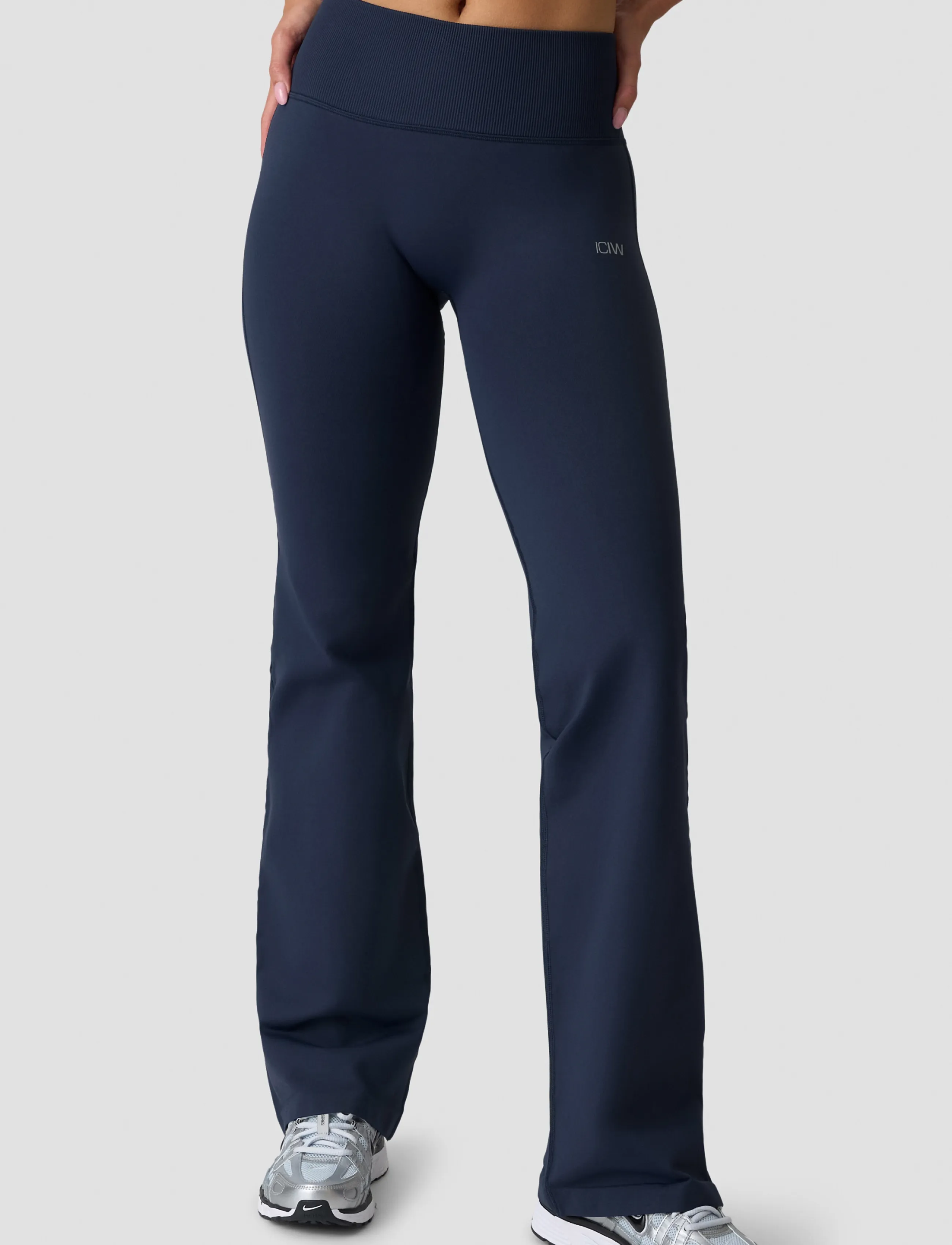 ICANIWILL Define Seamless Straight Pants W - Träningsbyxor - MIDNIGHT BLUE / navy