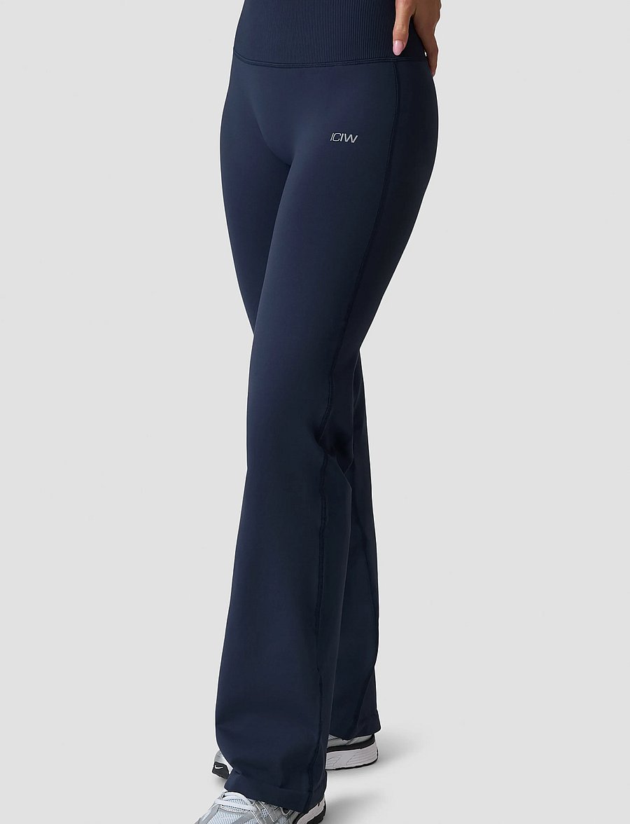 ICANIWILL - Define Seamless Straight Pants W - joggingbukser - midnight blue - 3