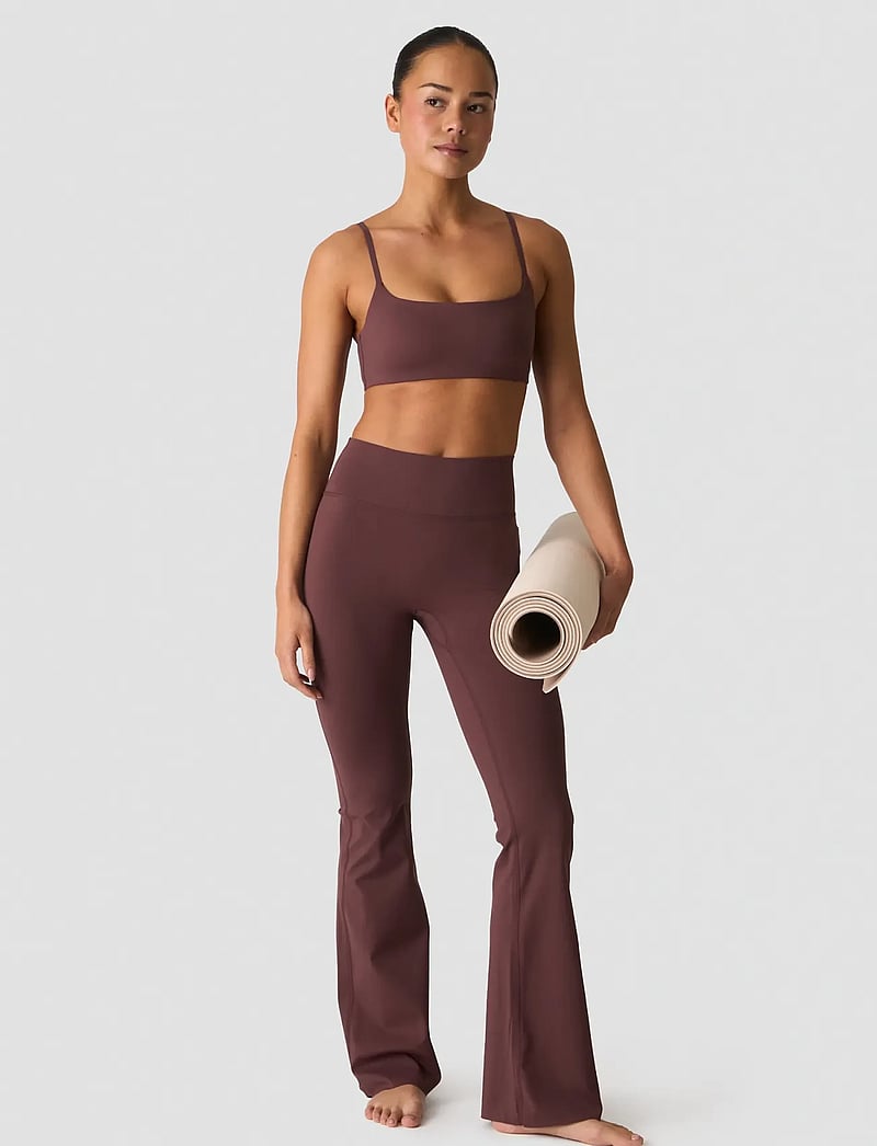 ICANIWILL - Nimble No-rise Flared Tights W - trainingstights - dull berry red - 5