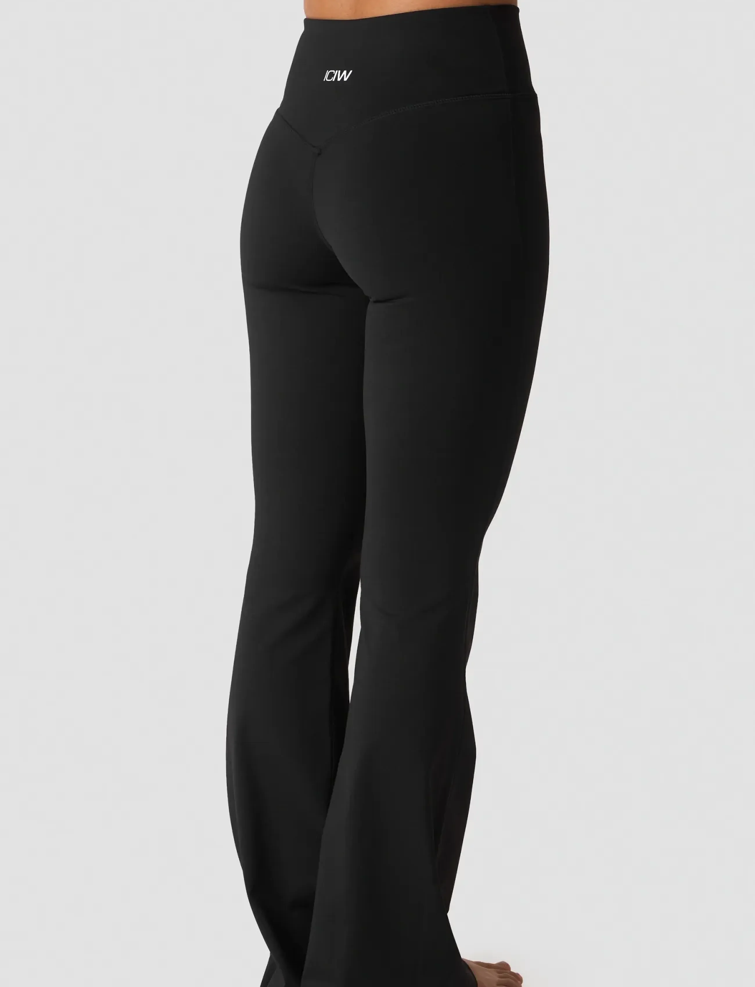 ICANIWILL - Nimble No-rise Flared Tights Petit W - trainingstights - black - 3