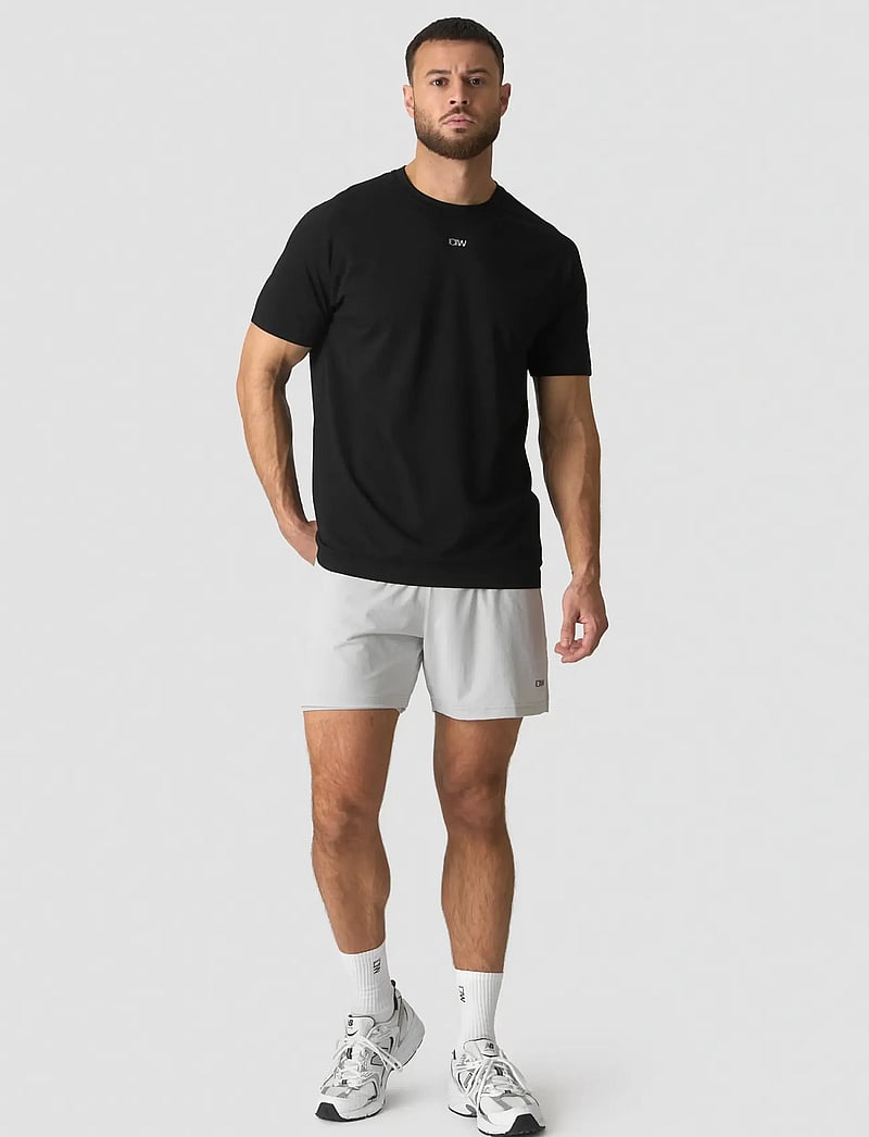ICANIWILL - Stride T-Shirt M - t-särgid - black - 5