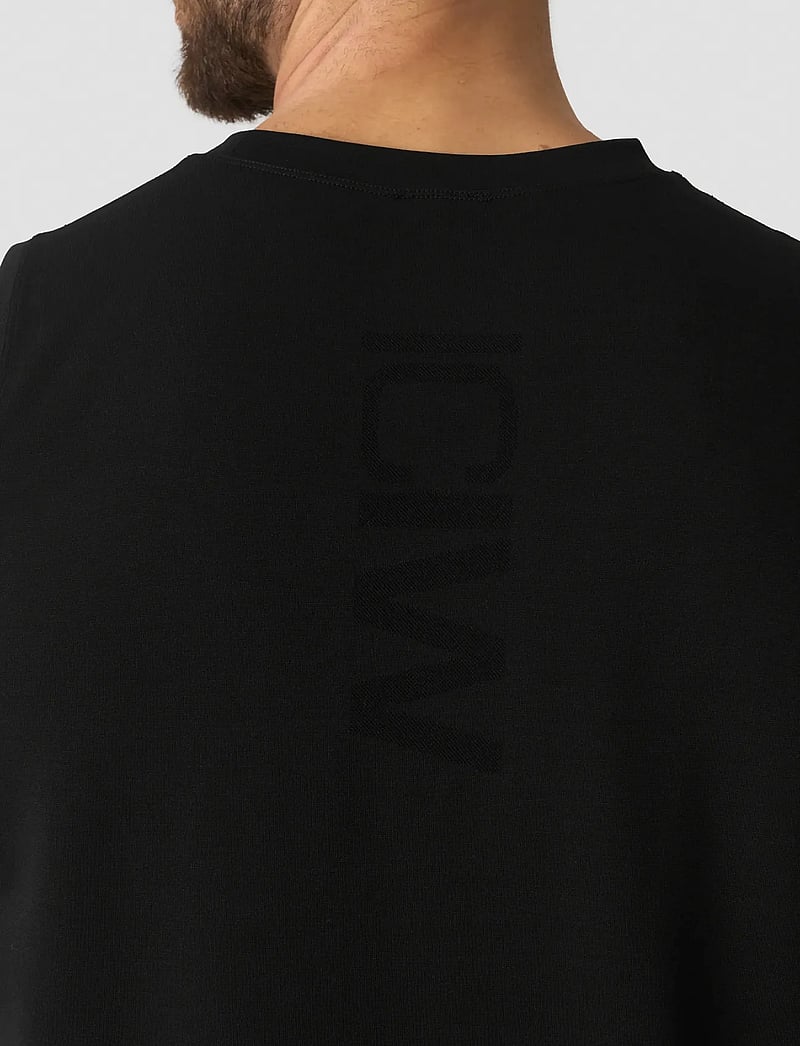 ICANIWILL - Stride Sleeveless Tee M - tank tops - black - 4