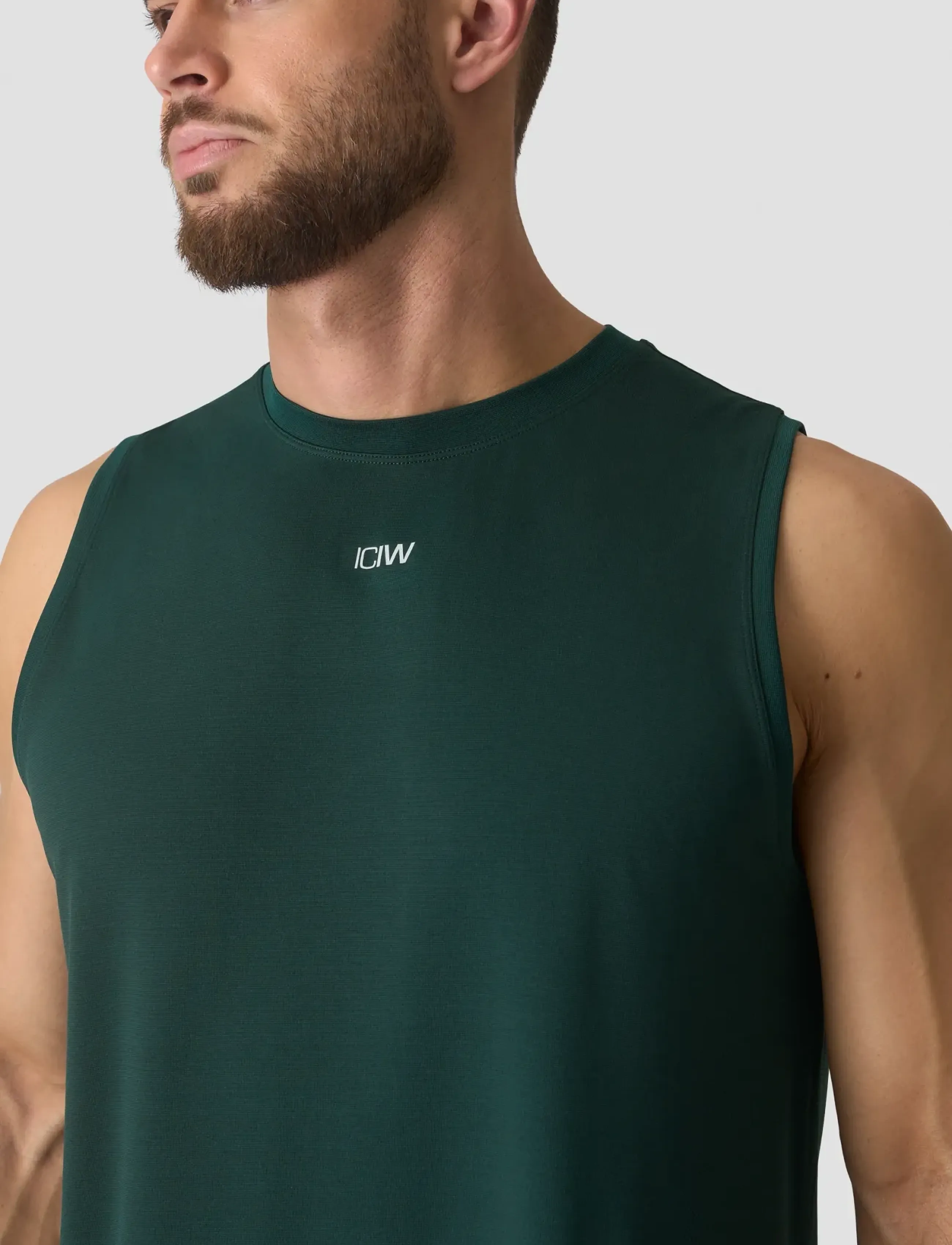 ICANIWILL - Stride Sleeveless Tee M - tanktops - wet green - 4