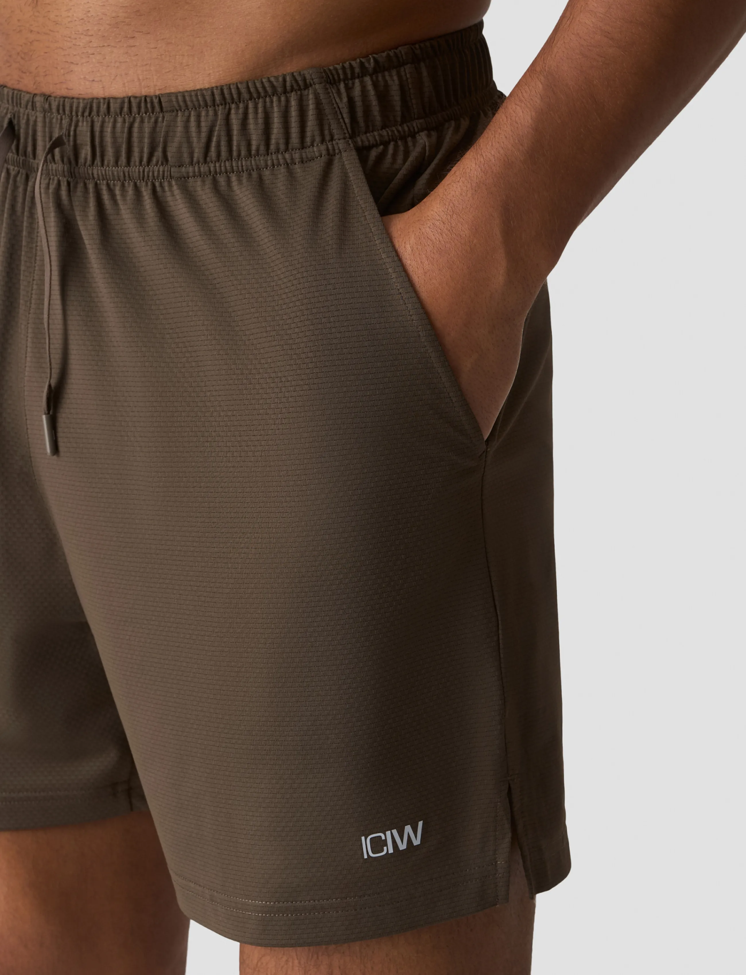 ICANIWILL - Stride Shorts M - forest brown - 4