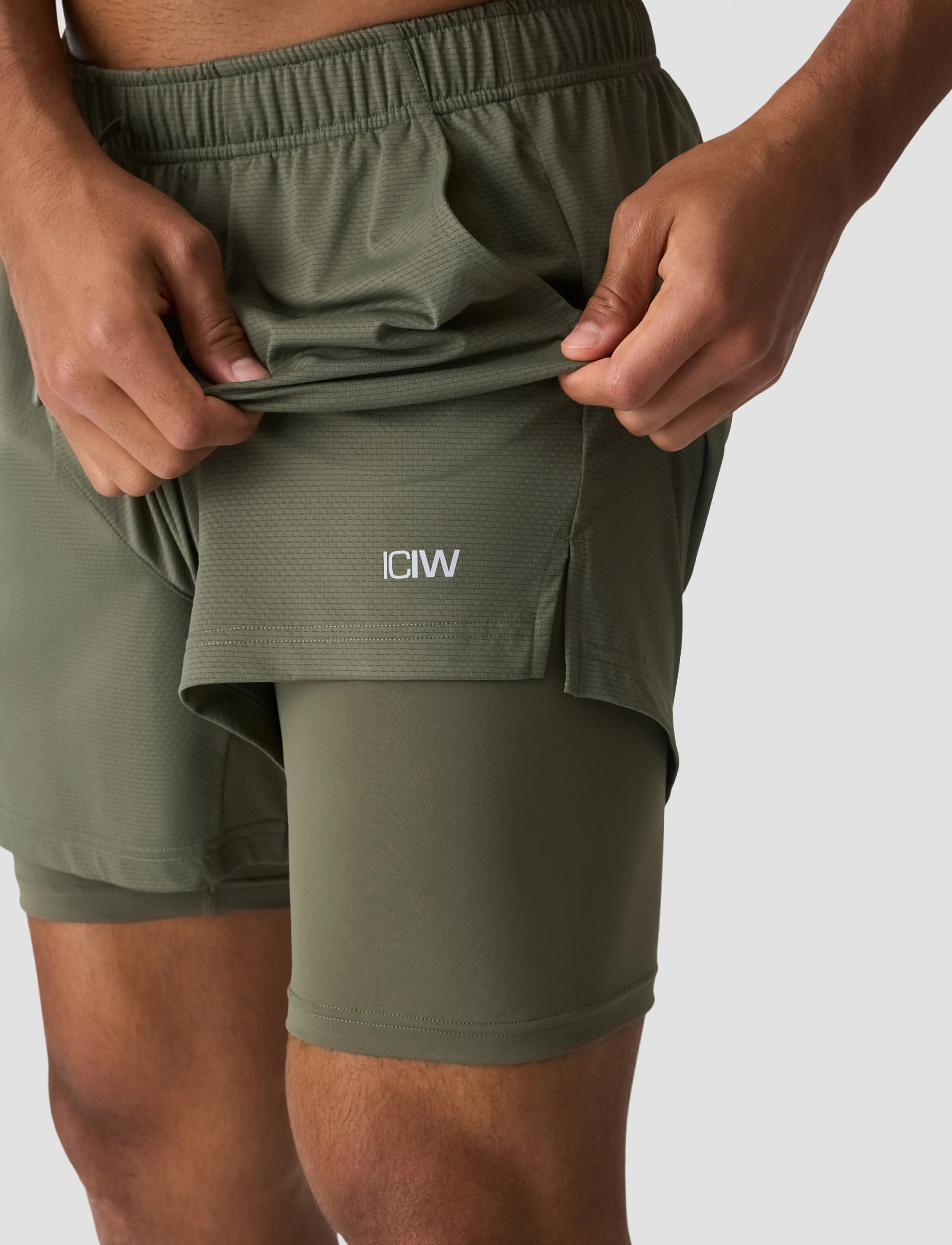 ICANIWILL - Stride 2-in-1 Shorts M - træningsshorts - warm green - 4