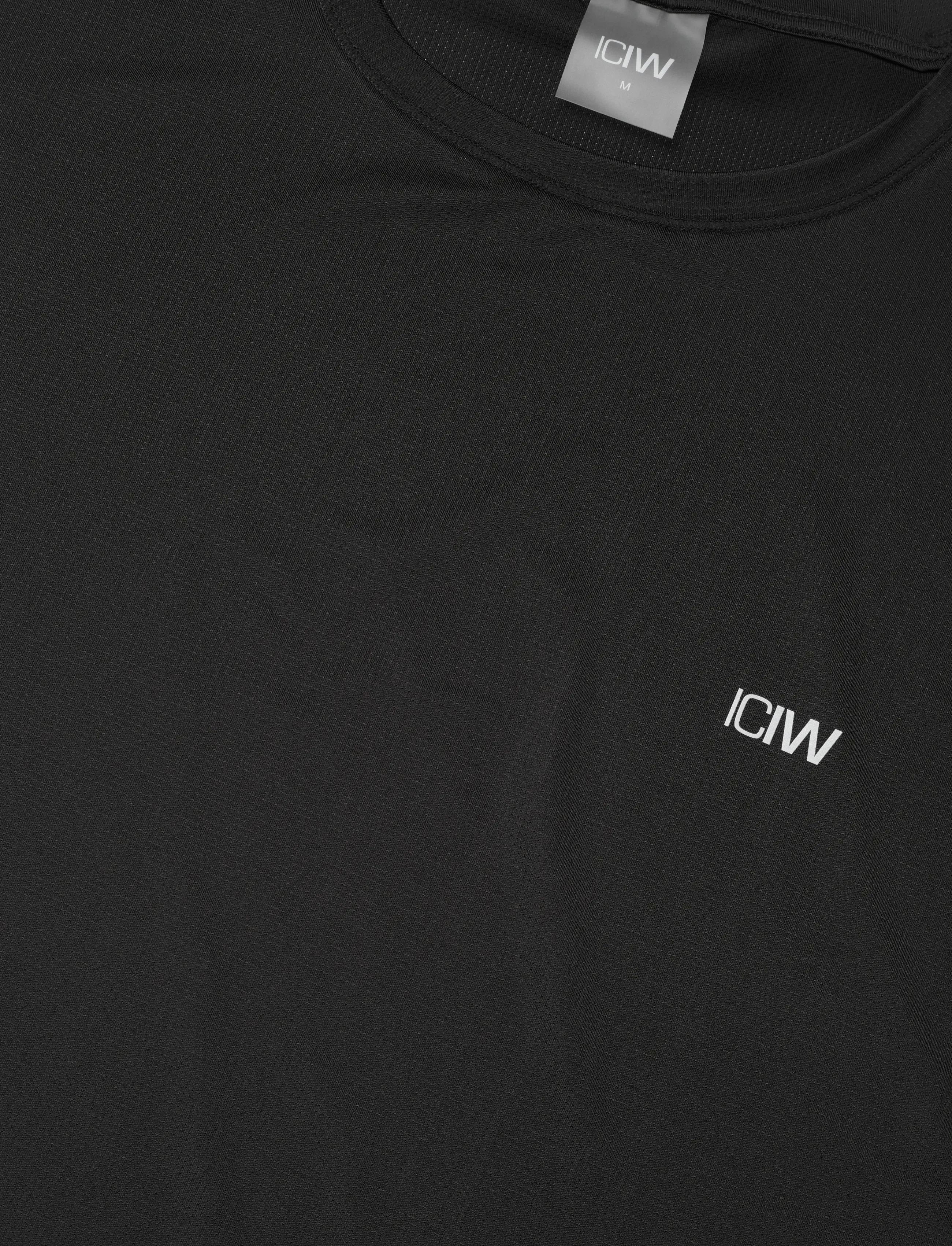 ICANIWILL - Mirage Cardio Sleeveless Tee M - tanktops - black - 5