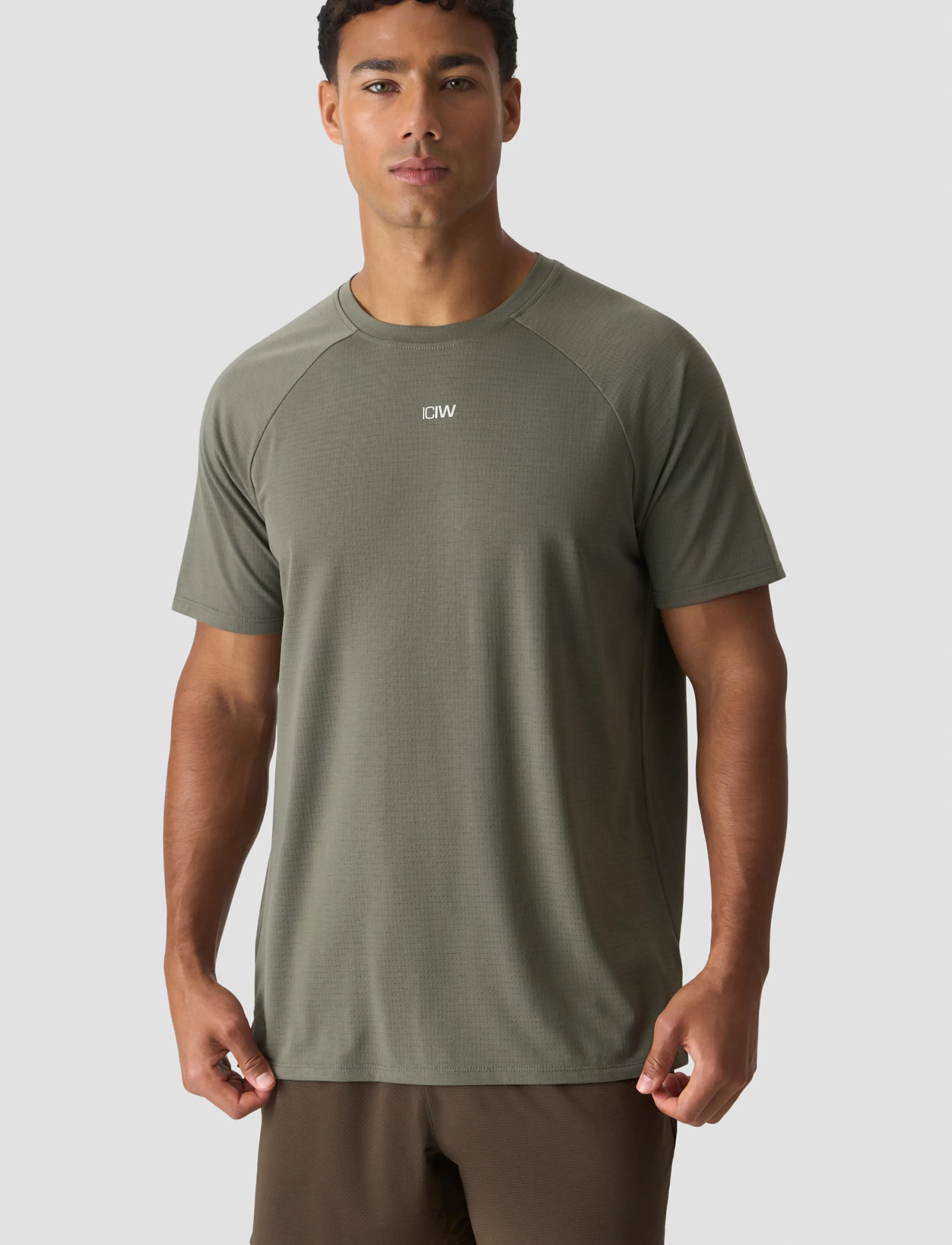 ICANIWILL Stride Raglan Tee Dri-Release M - T-shirts - WARM GREEN / khaki/green