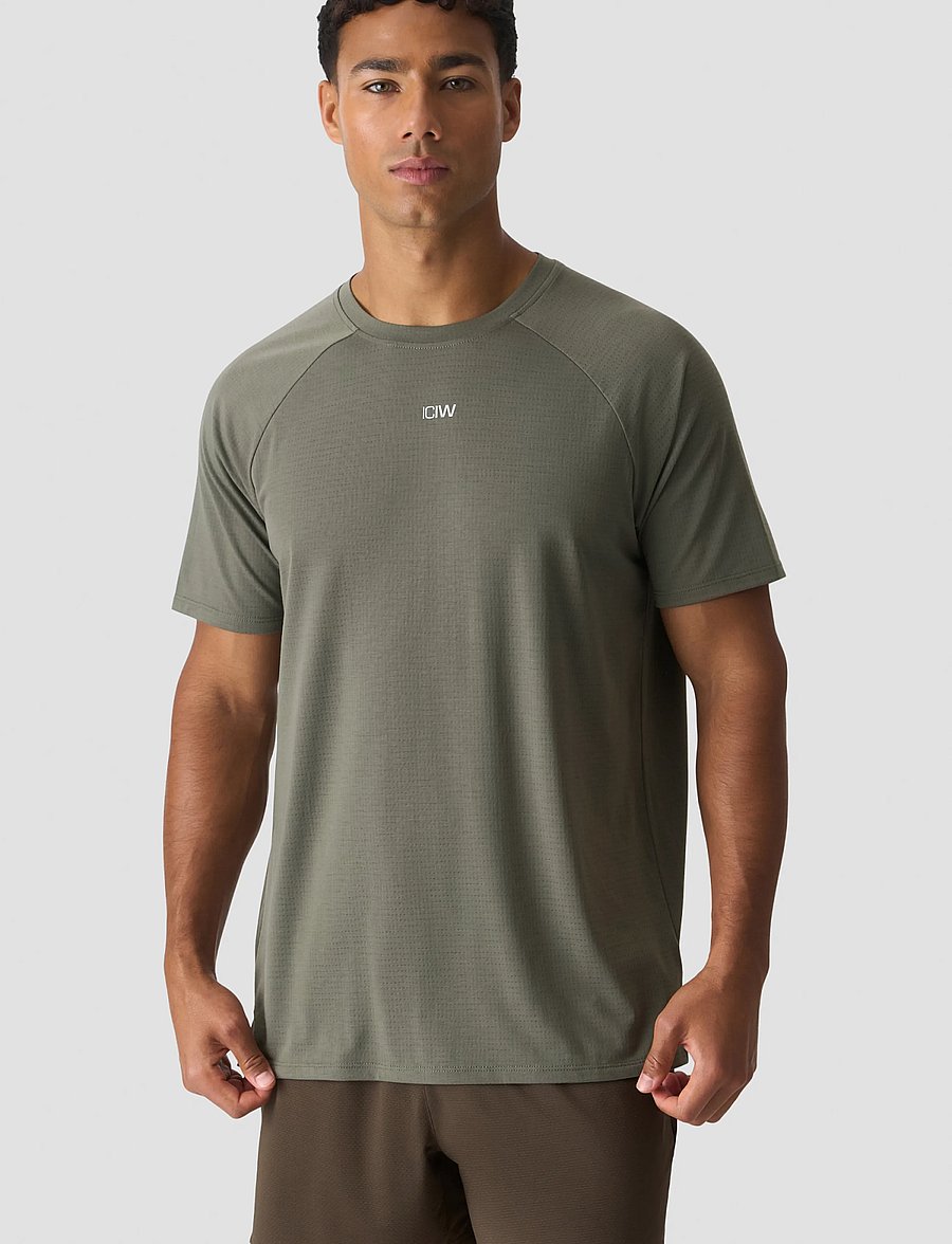 ICANIWILL - Stride Raglan Tee Dri-Release M - t-shirts - warm green - 0