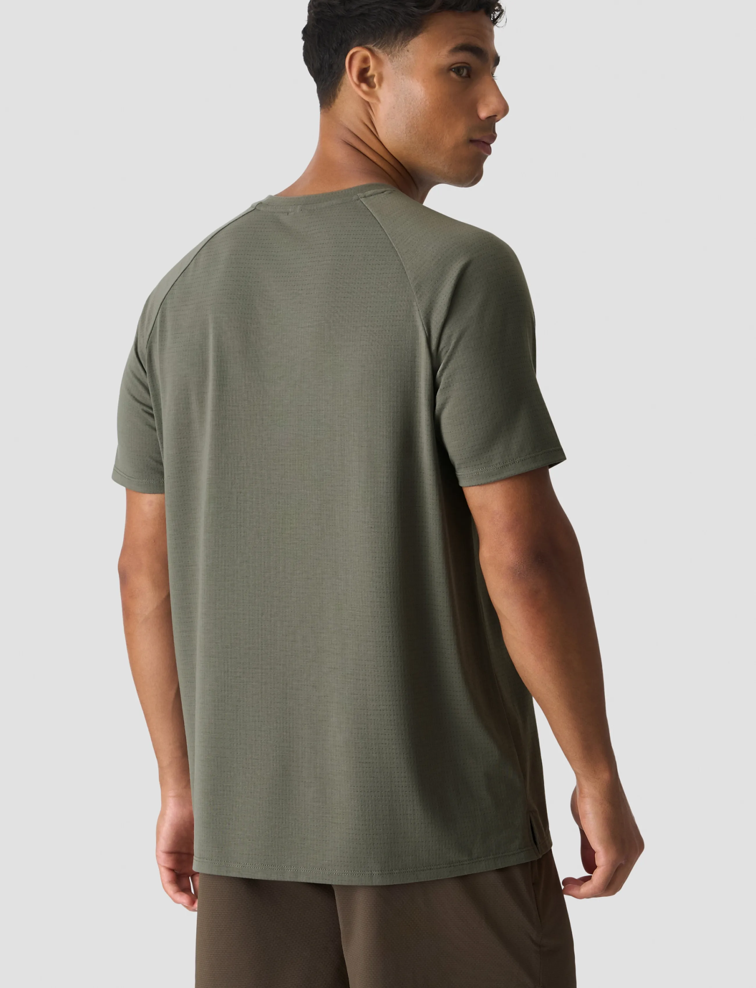 ICANIWILL - Stride Raglan Tee Dri-Release M - t-shirts - warm green - 3