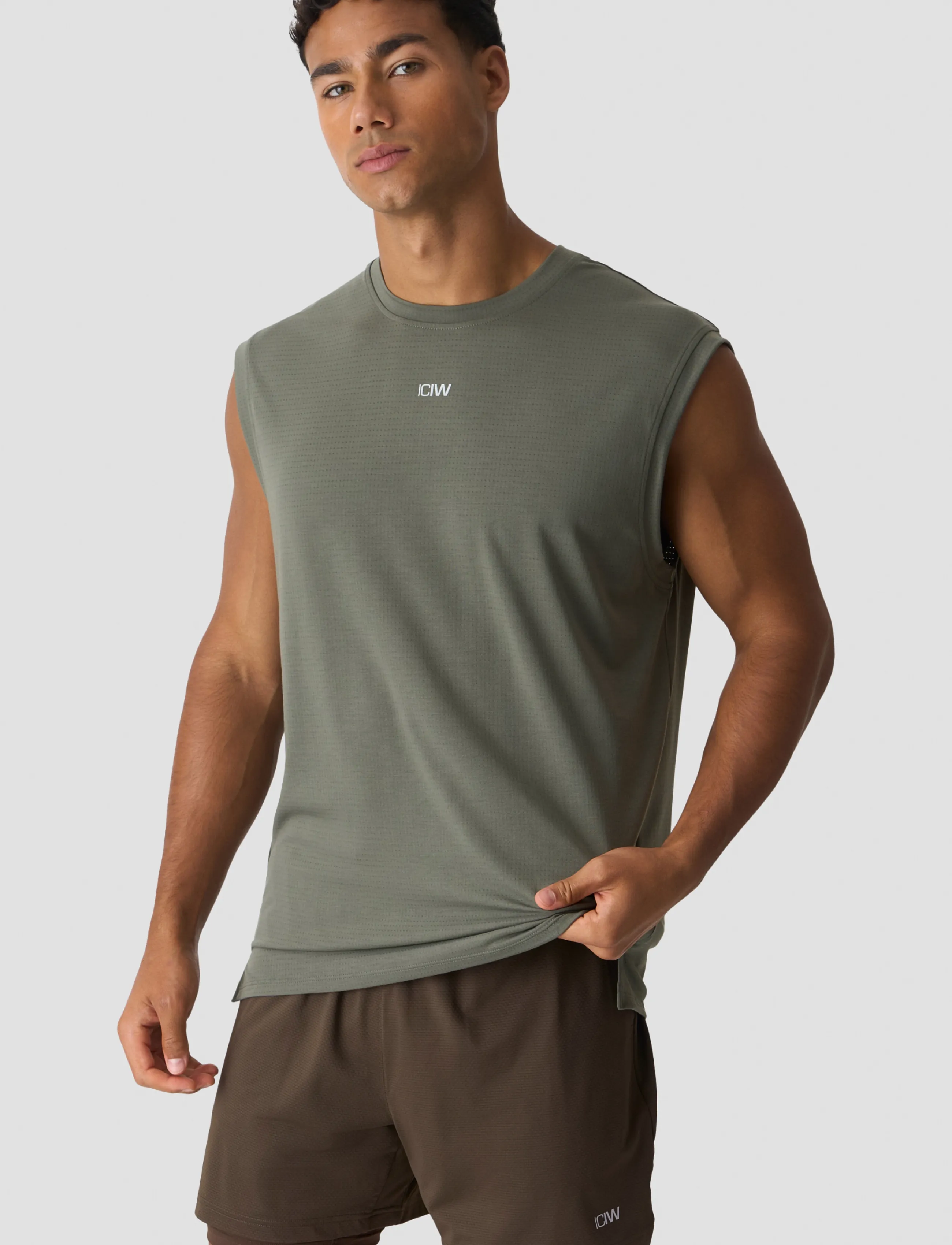 ICANIWILL Stride Sleeveless Tee Dri-Release M - T-shirts - WARM GREEN / khaki/green
