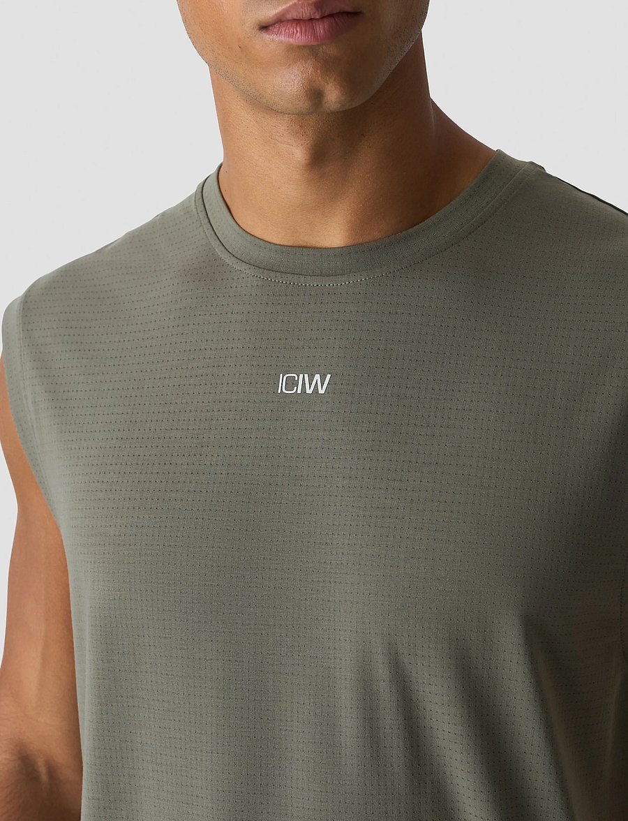 ICANIWILL - Stride Sleeveless Tee Dri-Release M - Õlapaeltega pluusid - warm green - 5