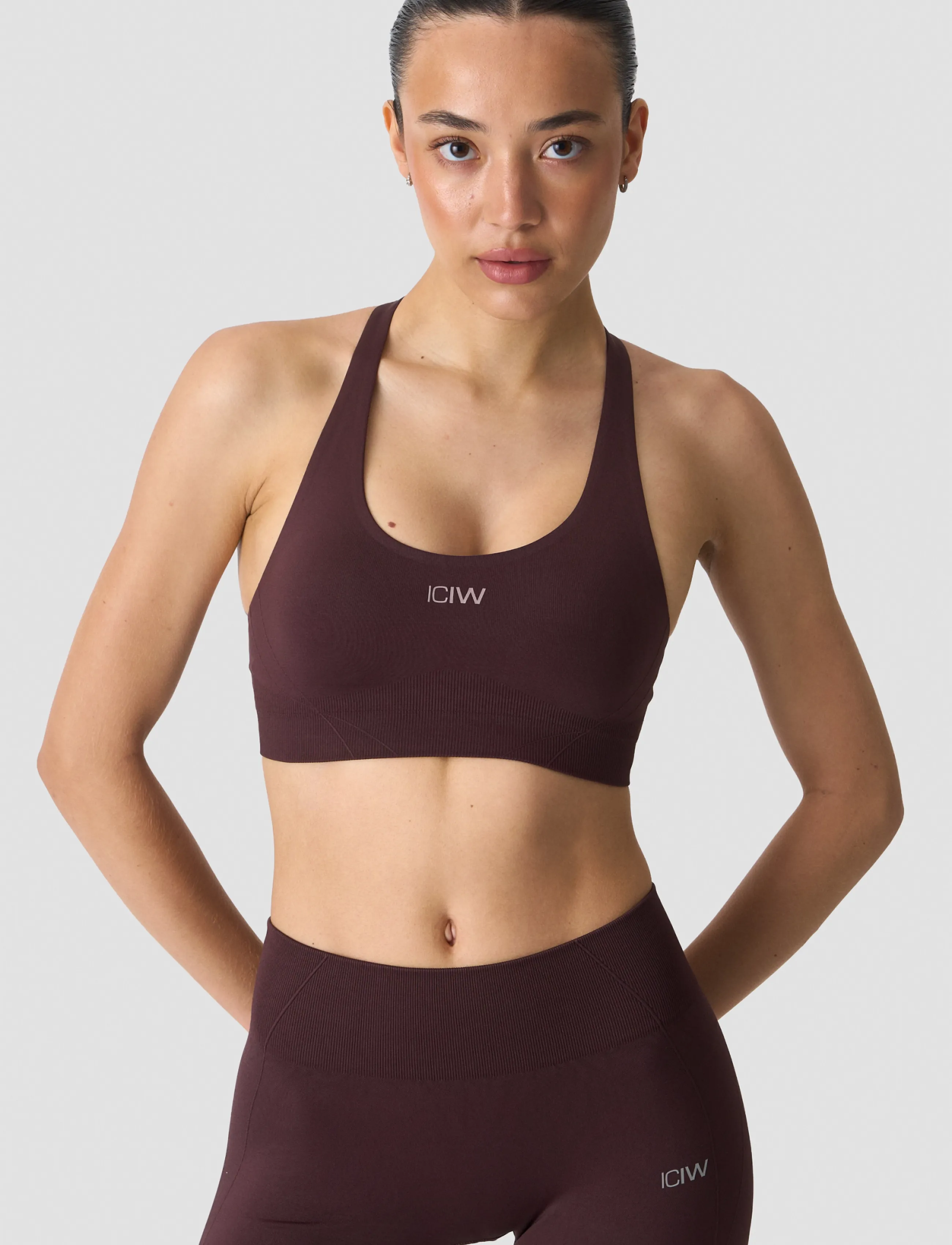 ICANIWILL - Shape Mid Support Sports Bra W - sports-bh'er - espresso - 0