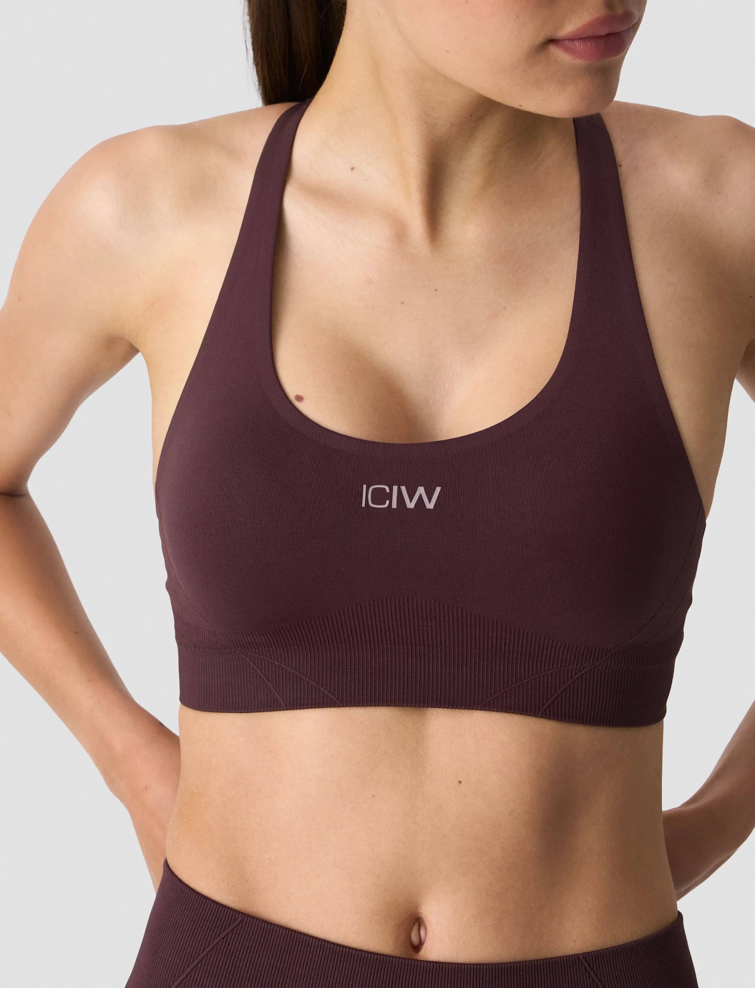 ICANIWILL - Shape Mid Support Sports Bra W - sports-bh'er - espresso - 4